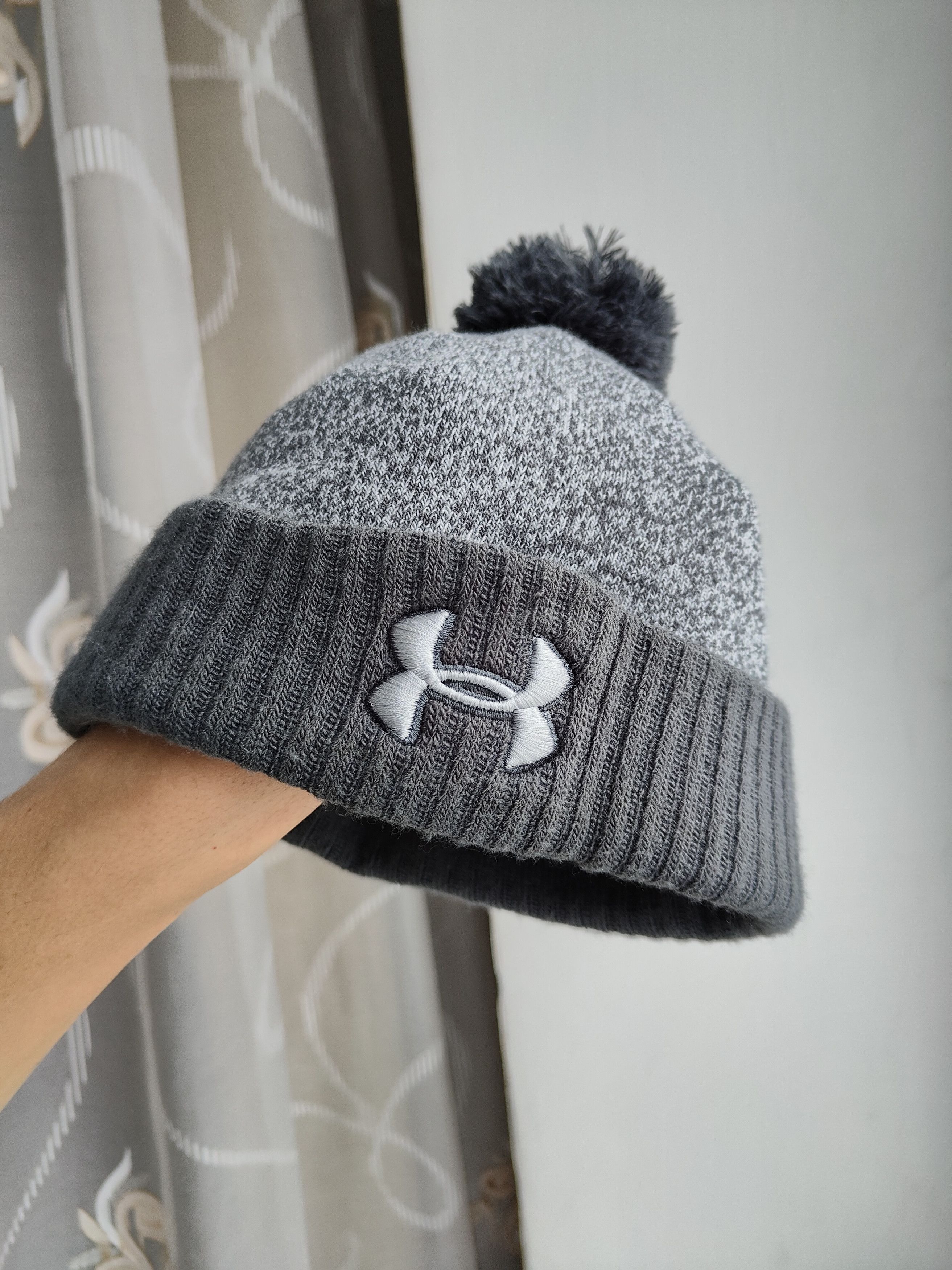 Under Armour Under Armour Beanie Hat with pom pom Size ONE SIZE - 1 Thumbnail