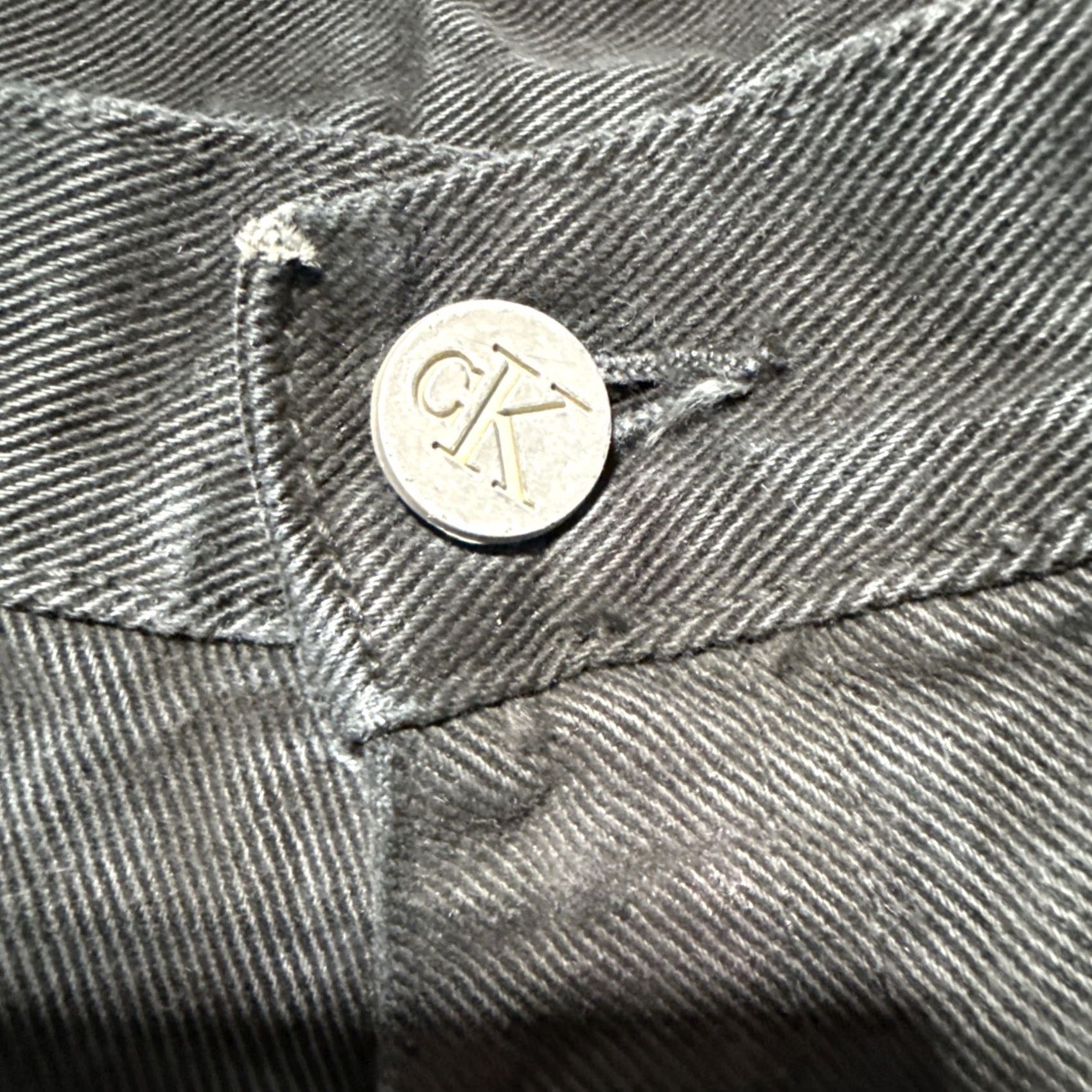 Calvin Klein VINTAGE Calvin Klein Jeans Men’s 5 Pocket Easy Fit Black Denim 34 x 27 90s Tapered Rise Mid 90s Denim Pockets Zip Button Dark Wash United States Size US 34 / EU 50 - 3 Thumbnail