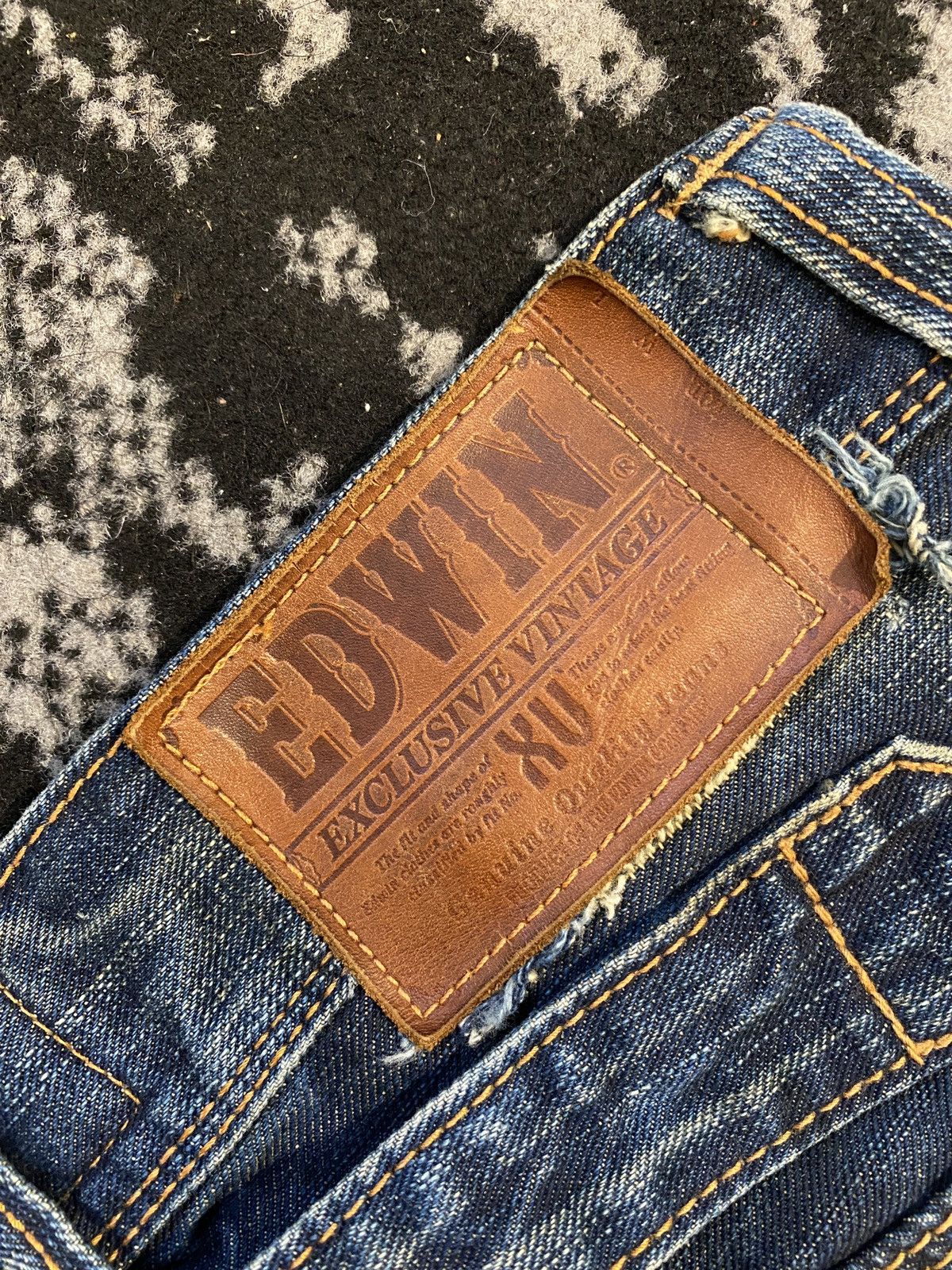Edwin Edwin Distressed Rusty Denim Jeans Vintage Japanese Brand Size US 26 / EU 42 - 16 Thumbnail