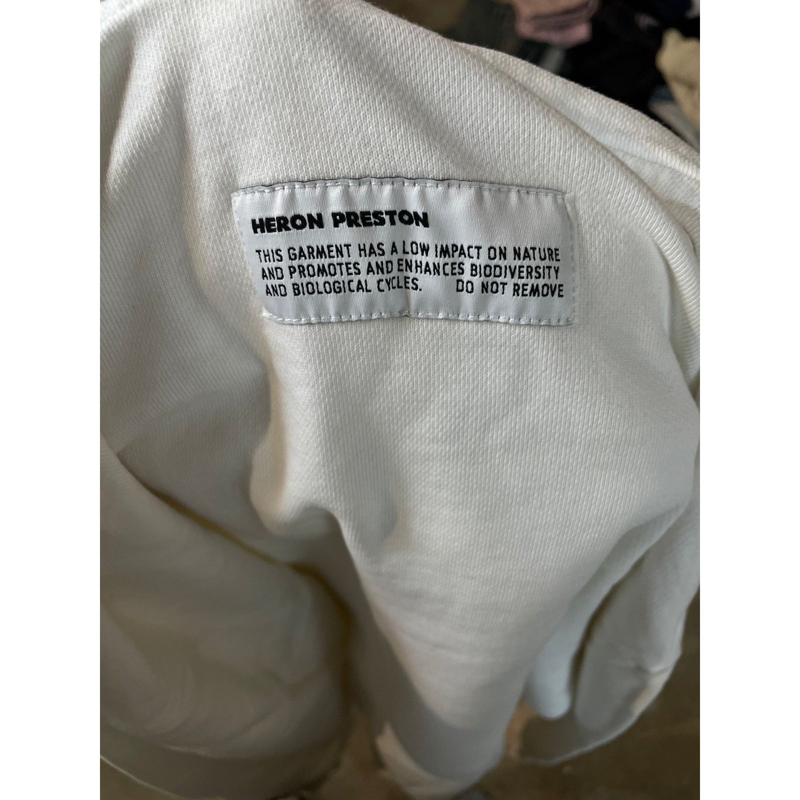 Heron Preston Heron Preston Split Swan Medium Used Size US M / EU 48-50 / 2 - 2 Thumbnail