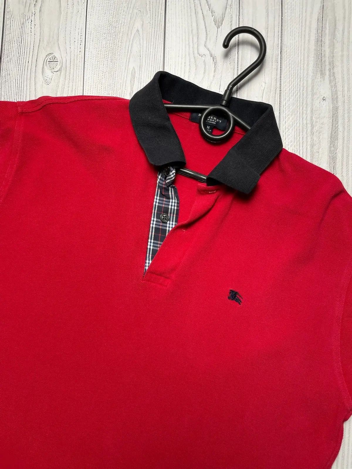 Burberry × Vintage Vintage Burberry polo plaid red size M logo Size US M / EU 48-50 / 2 - 2 Thumbnail