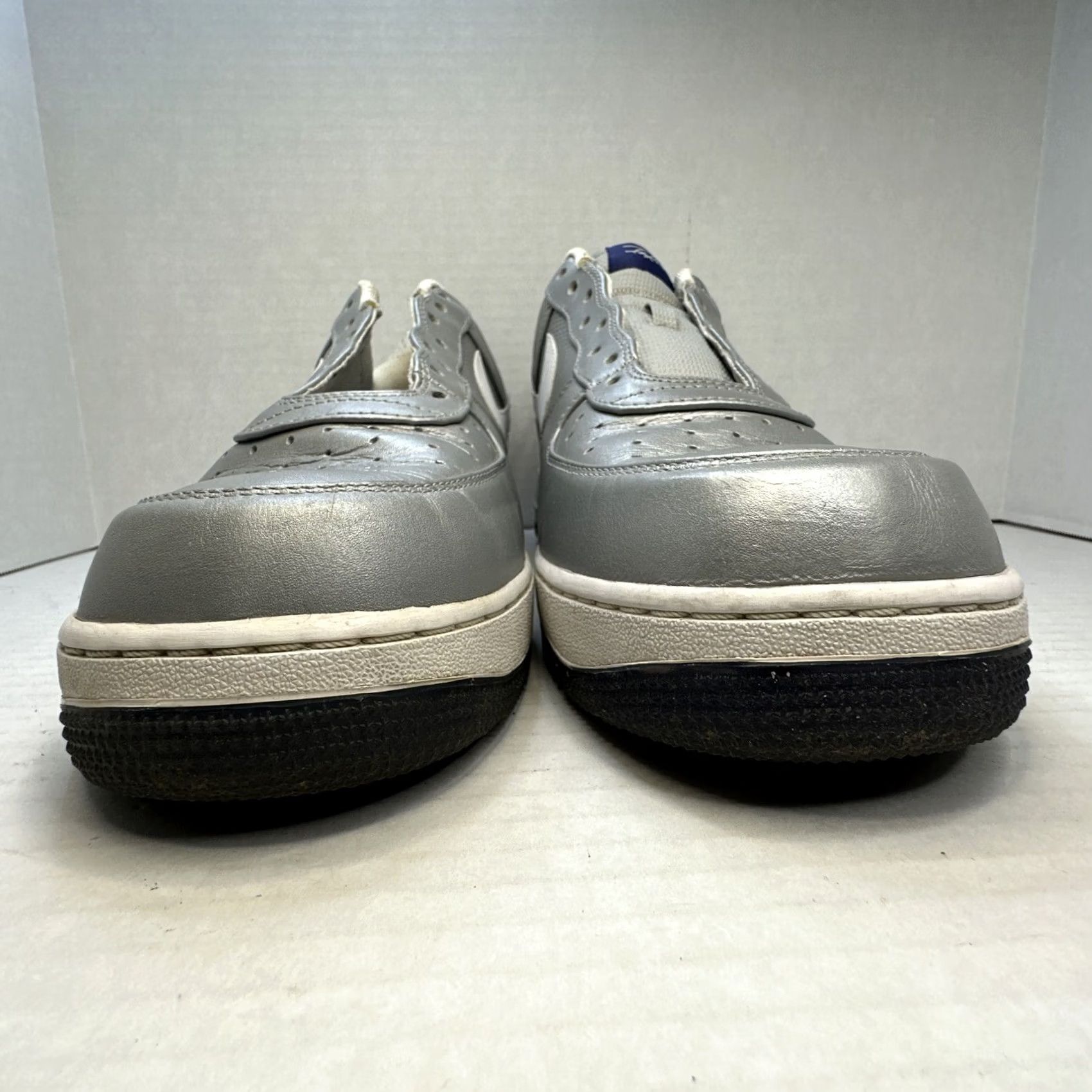 Nike Nike Air Force 1 Mens Low Top 14 Silver Futura 2009 318775-005 Vintage No Laces Rare Size US 14 / EU 47 - 3 Thumbnail