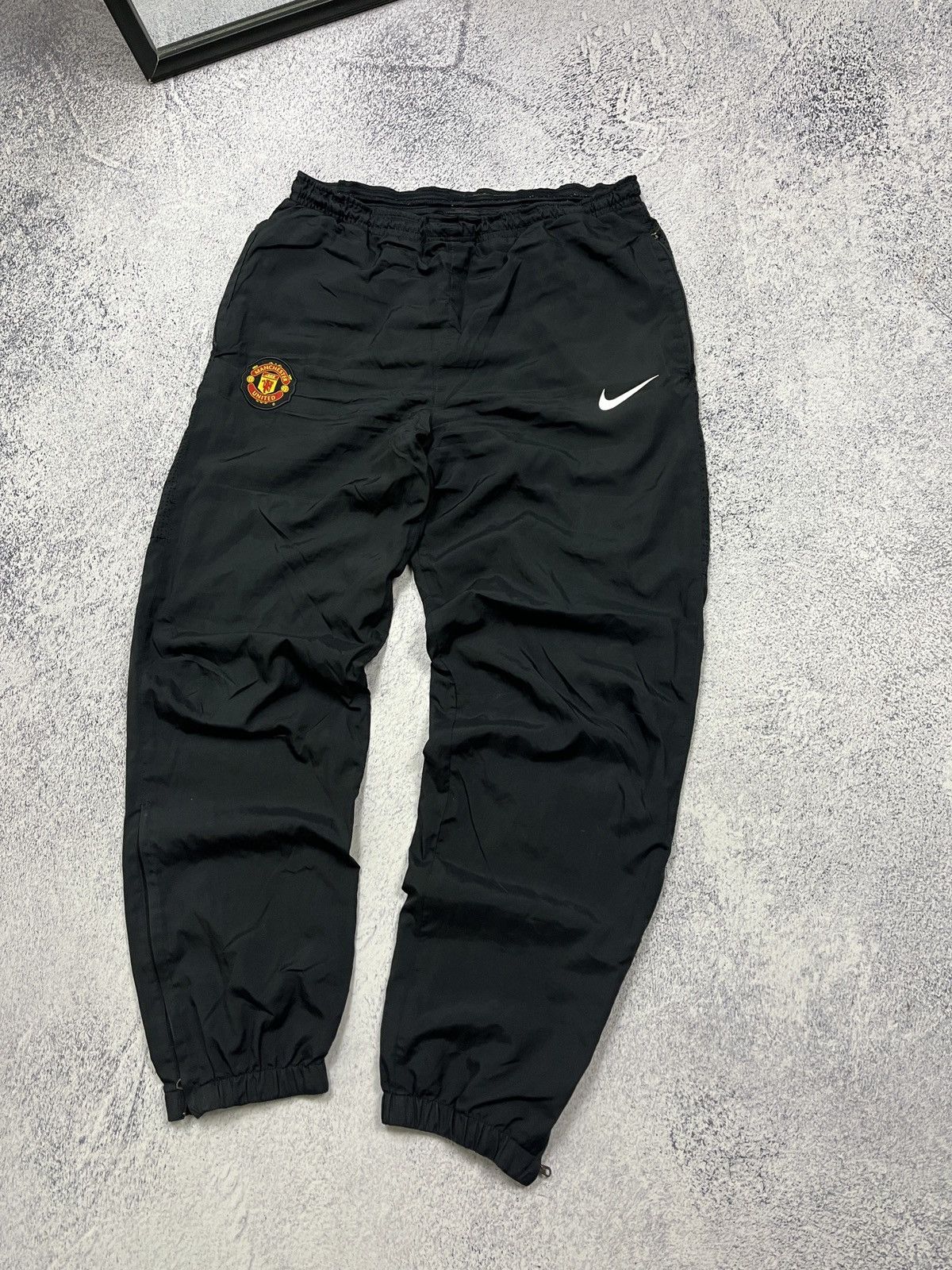 Nike Vintage Y2k Nike Manchester United Nylon Track Pants Drill Size US 30 / EU 46 - 3 Thumbnail