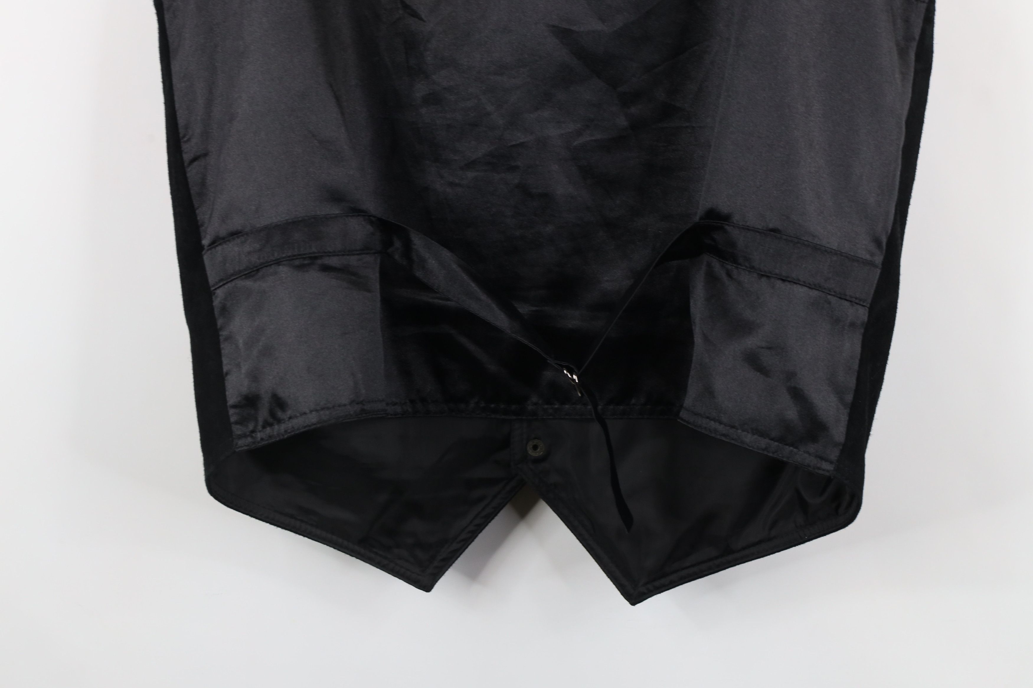 Vintage Vintage 90s Streetwear Leather Buckle Back Vest Jacket Size US L / EU 52-54 / 3 - 14 Thumbnail