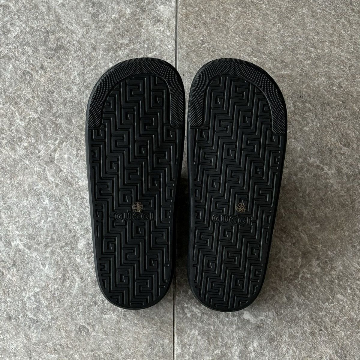 Gucci GUCCI WEB STRIPE LOGO BLACK SLIDE SANDAL Size US 10 / EU 43 - 9 Thumbnail