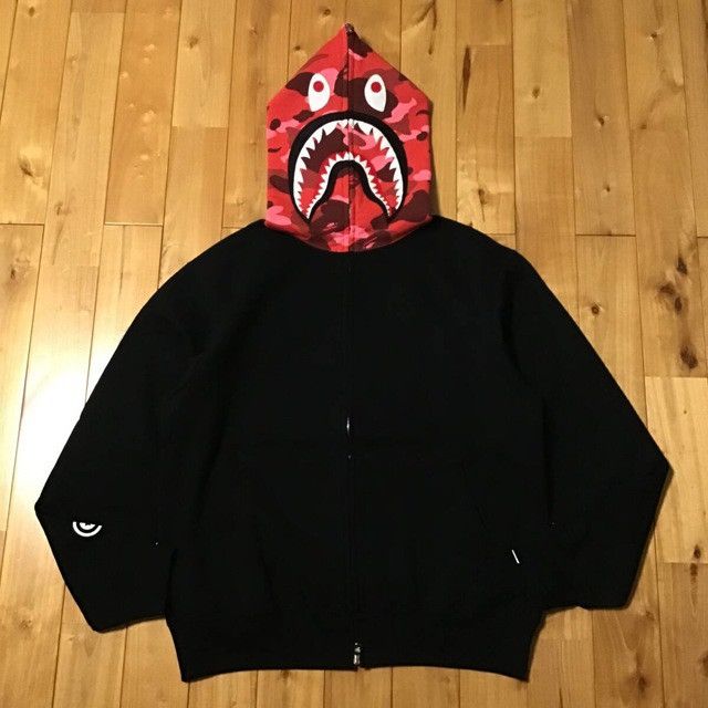 2007 🔥NFS limited🔥 BAPE camo shark full zip hoodie