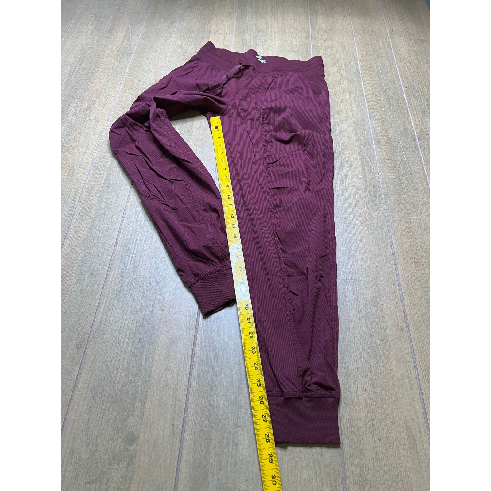 Lululemon Lululemon Women’s Maroon Dance Studio Mid-Rise Jogger Sz 6 Size US M / EU 48-50 / 2 - 7 Thumbnail