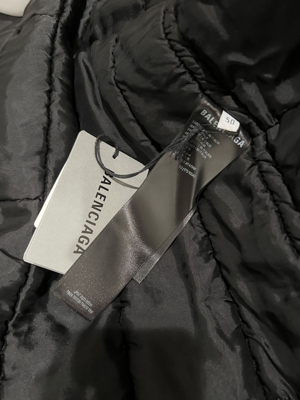 Balenciaga Fall23 Distressed Military Parka (50) Size US M / EU 48-50 / 2 - 12 Thumbnail