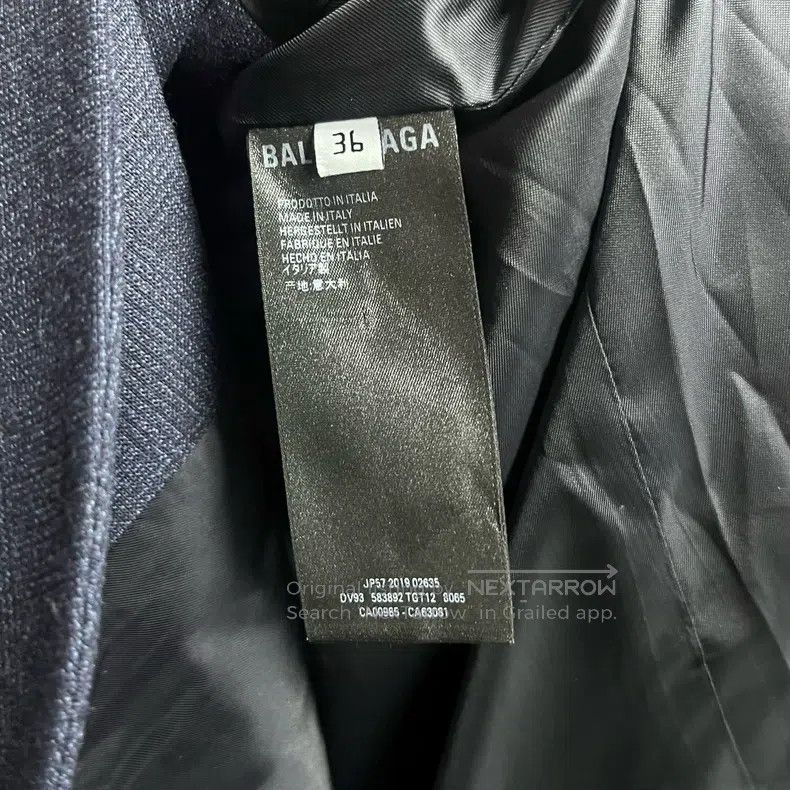 Balenciaga Balenciaga Dark Blue Solid Wool Blazer Jacket Size XS / US 0-2 / IT 36-38 - 4 Thumbnail