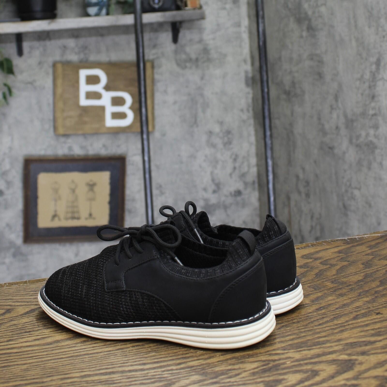 Other Cat & Jack On Lightweight Dress Sneakers Charcoal Black 2 Size US 5 / EU 37 - 2 Thumbnail