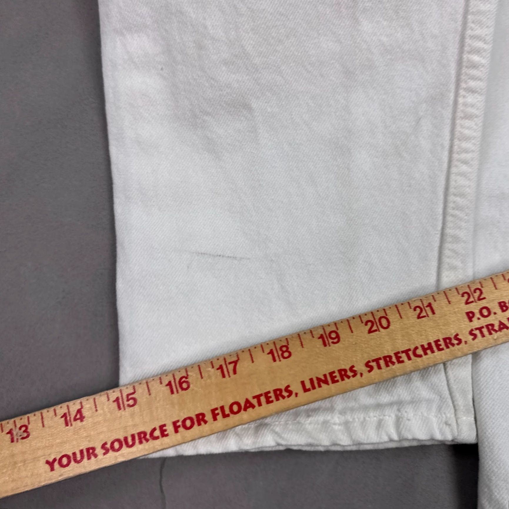 Levi's VINTAGE Levi's 550 Jeans Mens 32x35 White 90s Orange Tab Made USA Pant 550 (Tag33x34) Shirt Size US 33 - 7 Thumbnail