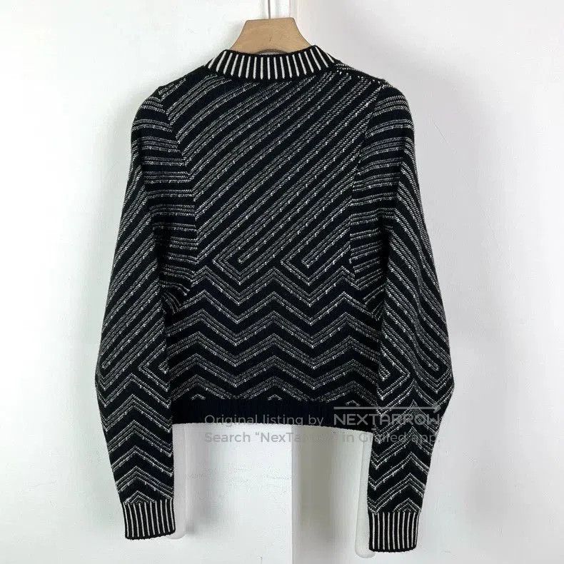 Louis Vuitton Louis Vuitton Geometric Pattern Sweater. Size US M / EU 48-50 / 2 - 3 Thumbnail