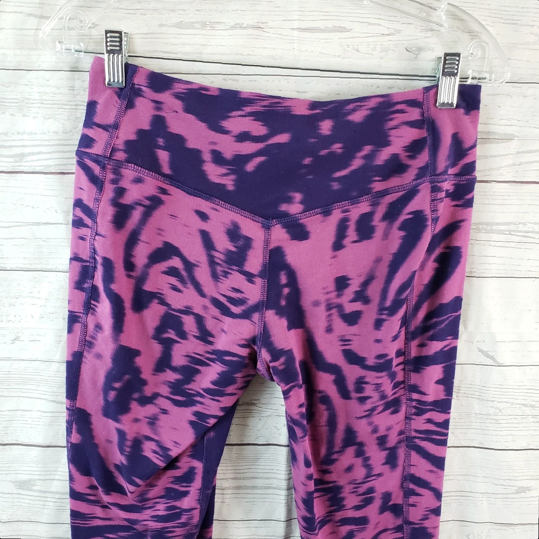 Nike Nike Womens Capri Leggings Size M Purple Mid Rise Cotton Blend Size 32" / US 10 / IT 46 - 4 Thumbnail