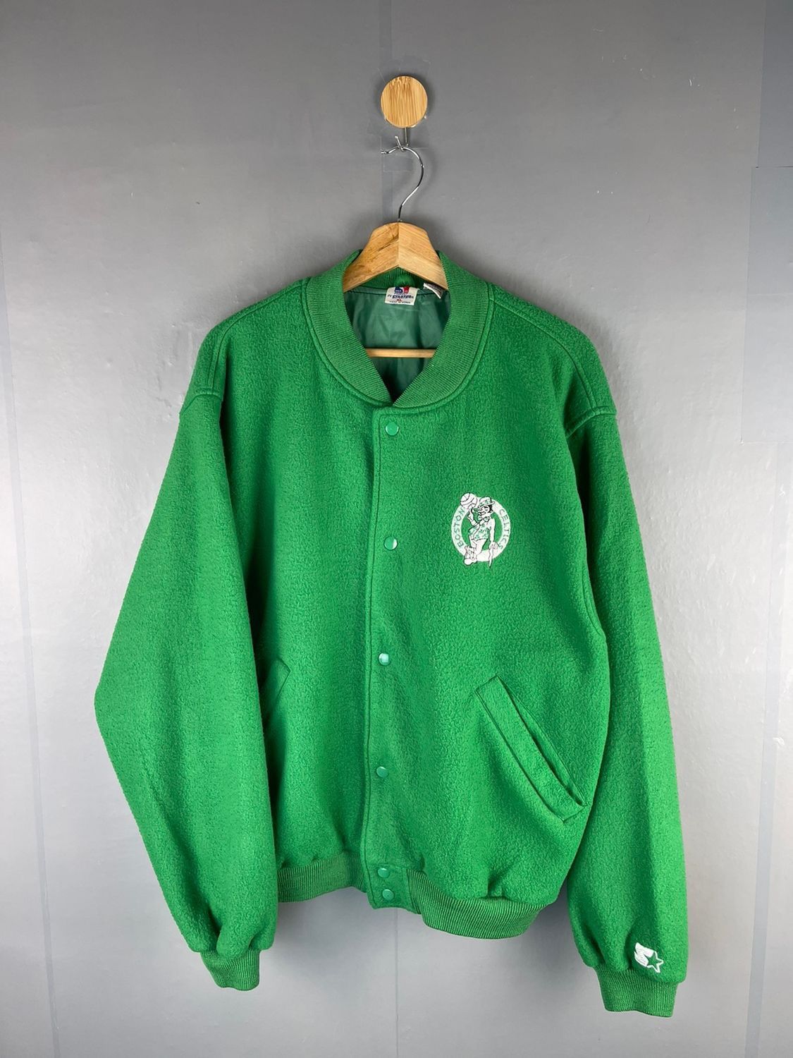 image of Boston Celtics x Starter VTG Boston Celtic By Starter Embroidery Logo Varsity Jacket in Green (Size