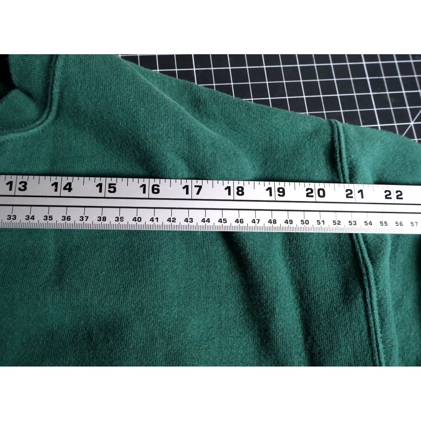 Vintage VINTAGE Bike Athletic Sweatshirt Men Large 90s Green Crewneck Faded USA Made Size US L / EU 52-54 / 3 - 7 Thumbnail