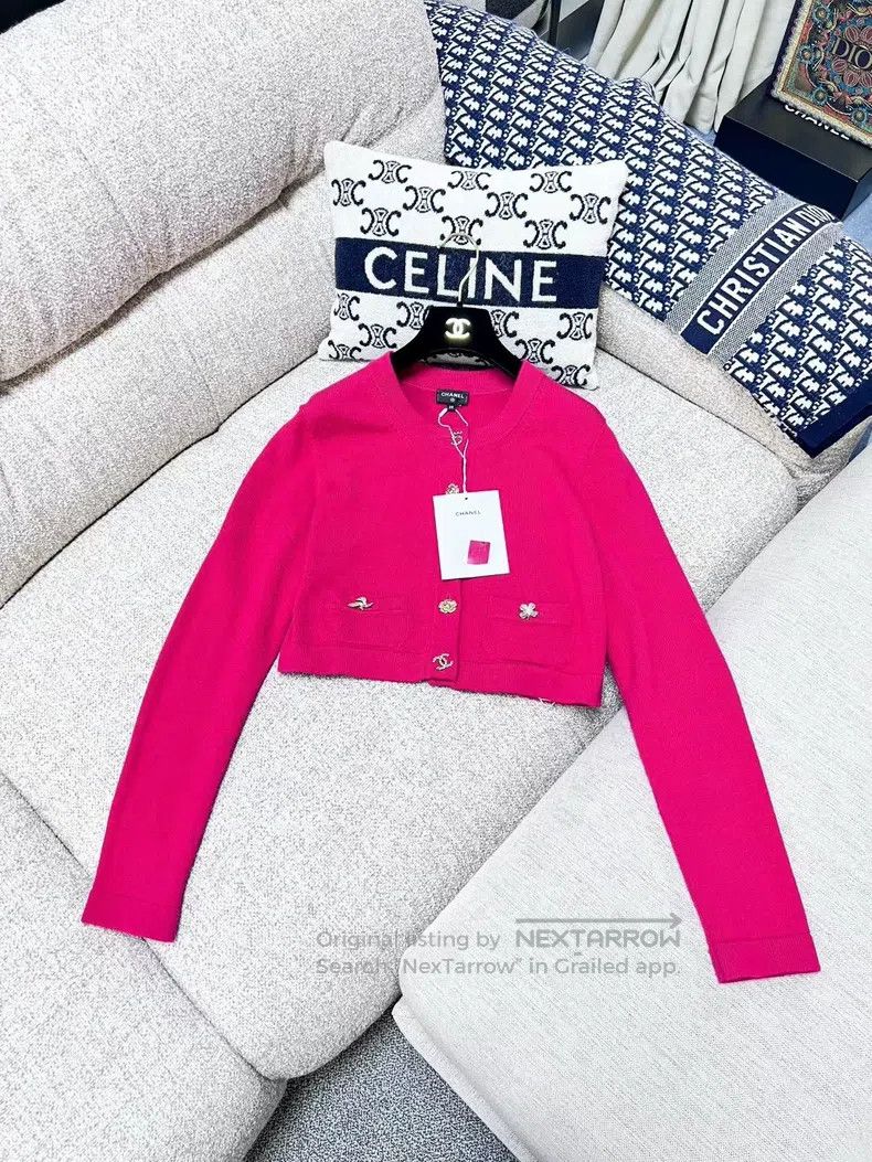 Chanel Chanel 22B rose-red multi-element button long-sleeved shor Size XS / US 0-2 / IT 36-38 - 1 Thumbnail