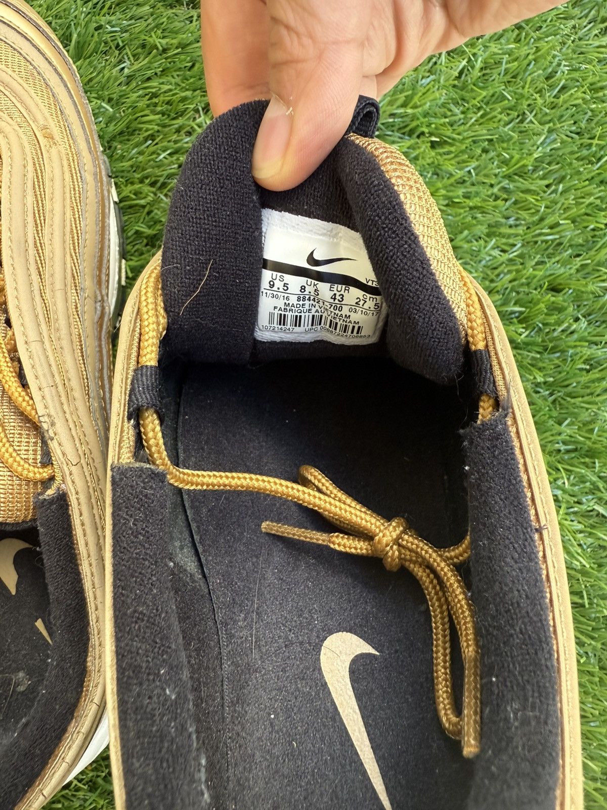 Nike Nike Airmax 97 Gold size 9.5 Size US 9.5 / EU 42-43 - 6 Thumbnail