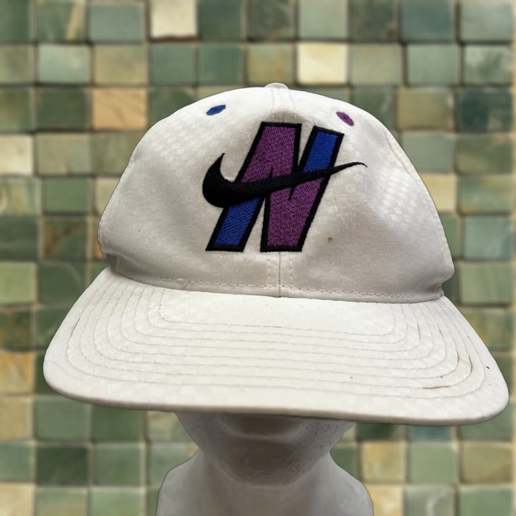 Nike VINTAGE RARE Checkered NIKE White Snapback Hat Swoosh Back Strap 90s Men One Size Size ONE SIZE - 1 Thumbnail