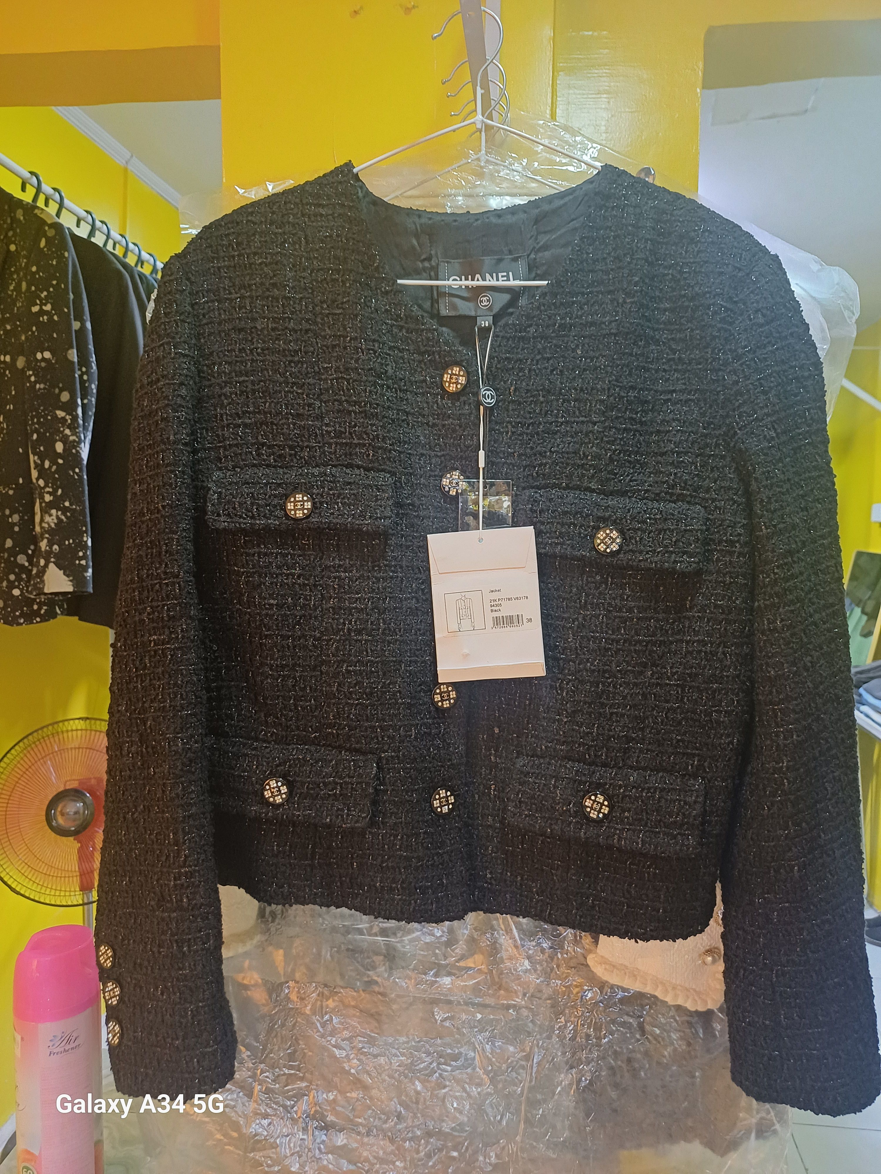 Chanel Chanel 2021 Tweed Jacket Size M / US 6-8 / IT 42-44 - 4 Thumbnail