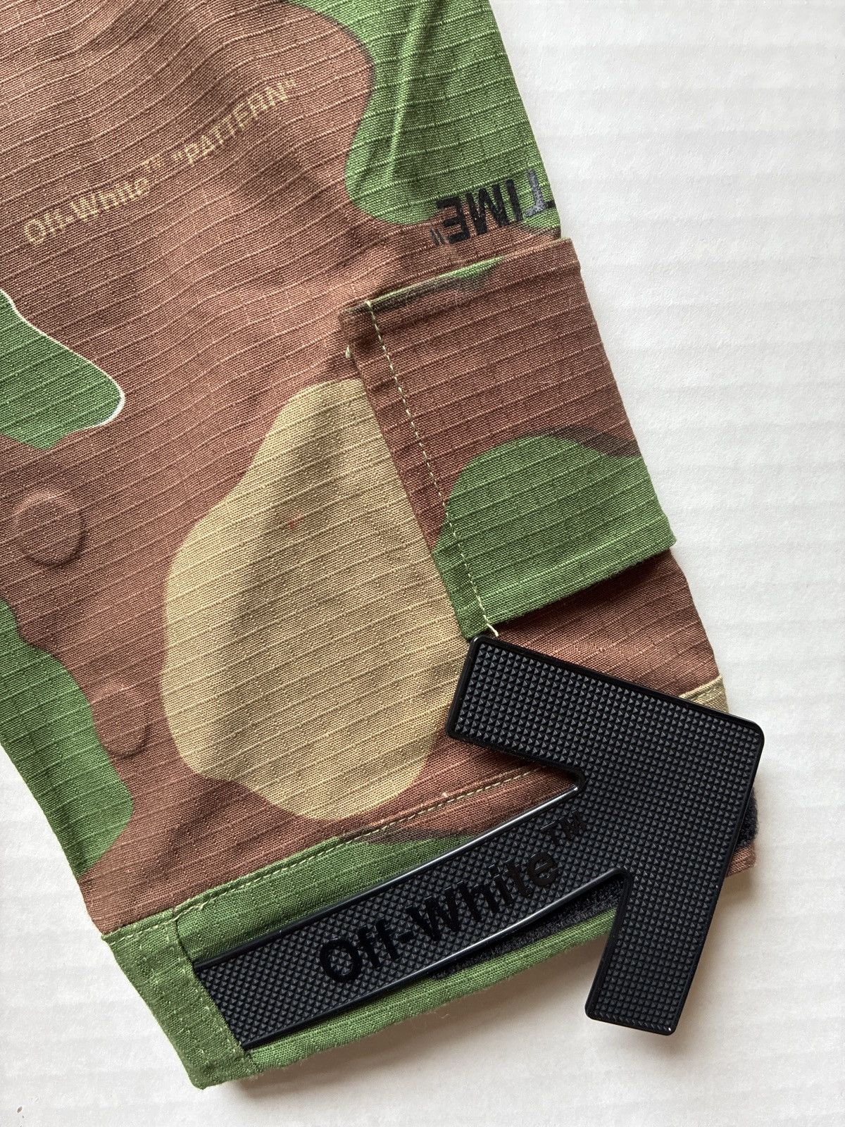 Nike × Off-White Nike x Off-White Women NRG Camo Jacket Sz M Size M / US 6-8 / IT 42-44 - 4 Thumbnail
