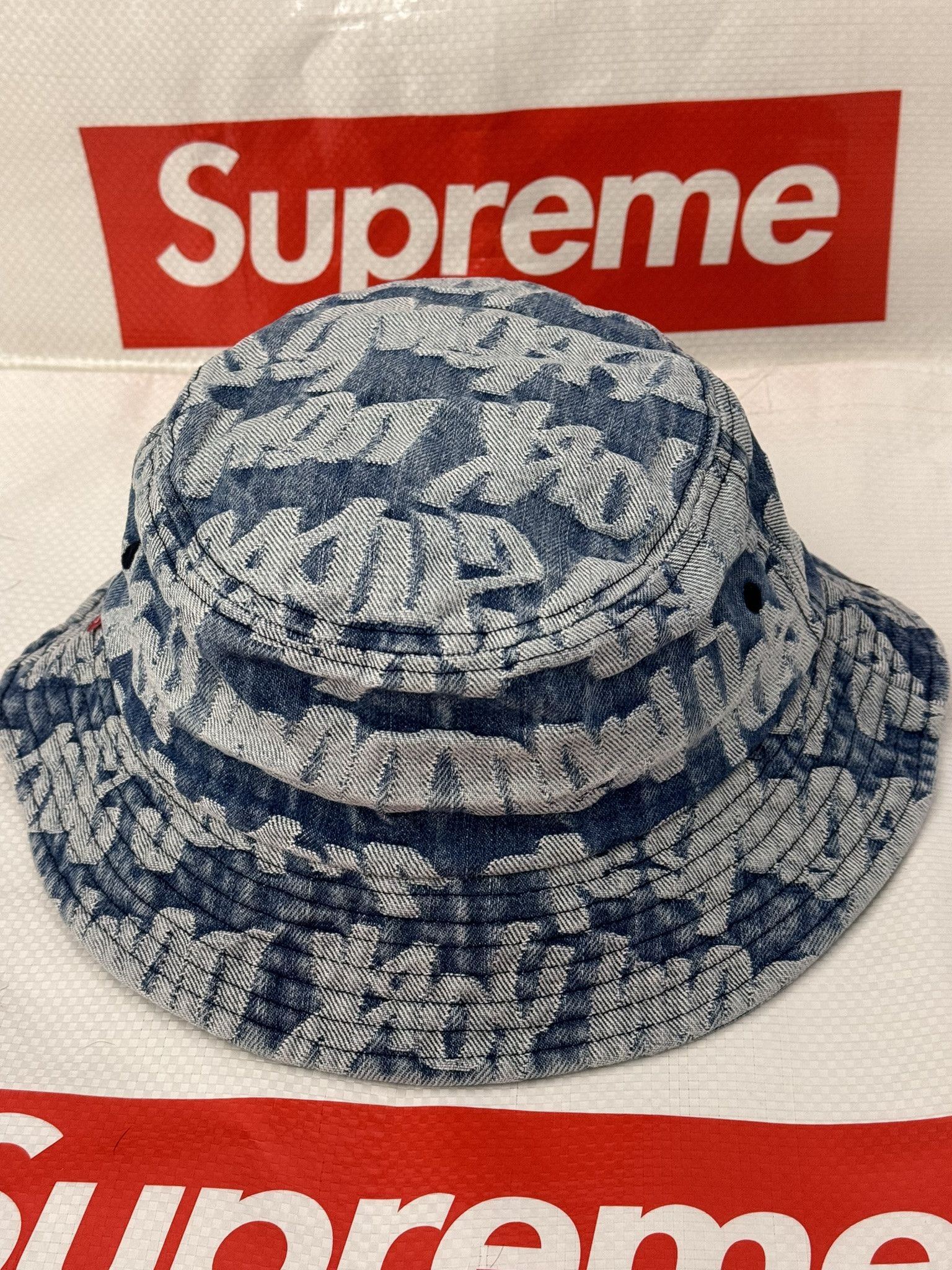 最安値で Supreme Fat - Tip Jacquard Denim Fat Denim Tip Crusher 