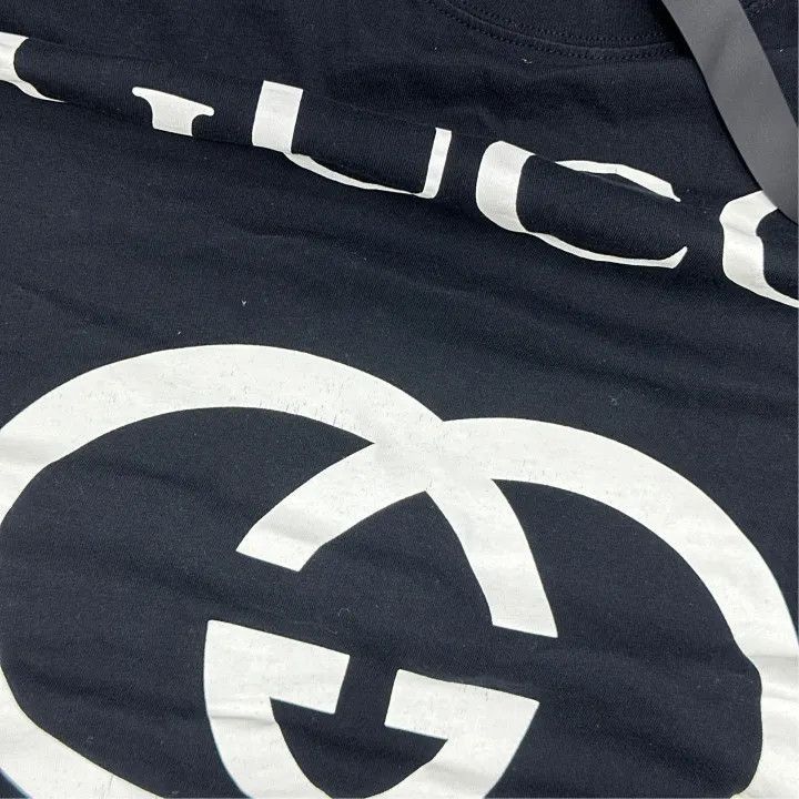 Gucci Gucci Gucci Oversized Logo Black T-Shirt for Unisex -2506 Size US L / EU 52-54 / 3 - 5 Thumbnail