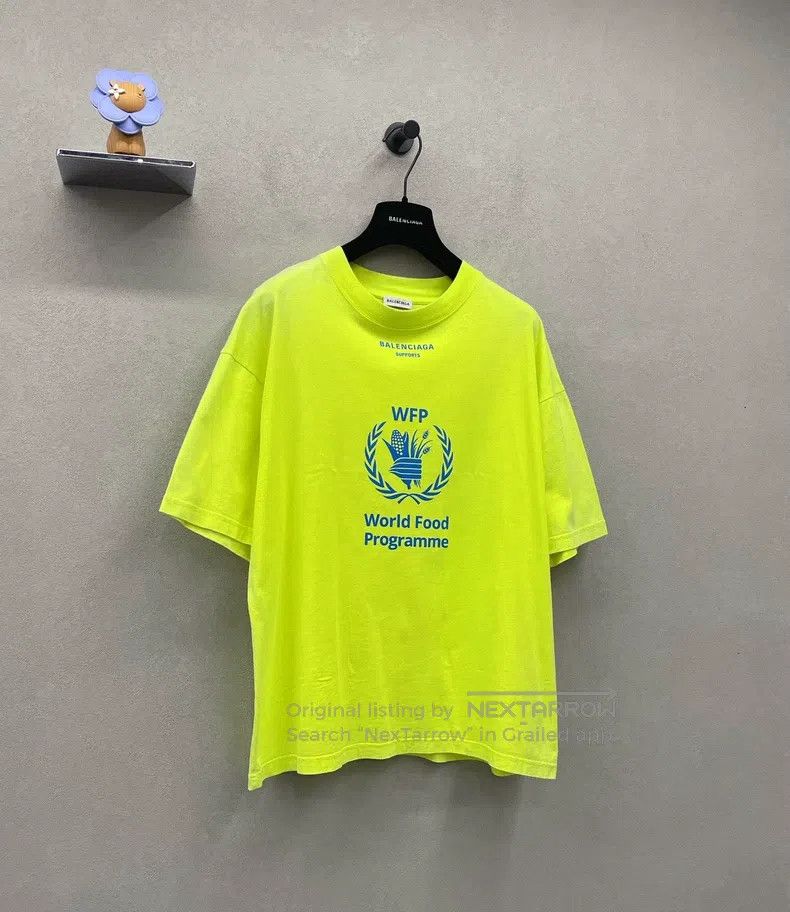 Balenciaga Balenciaga WFP Limited Edition Fluorescent Yellow Short Sl Size US S / EU 44-46 / 1 - 3 Thumbnail