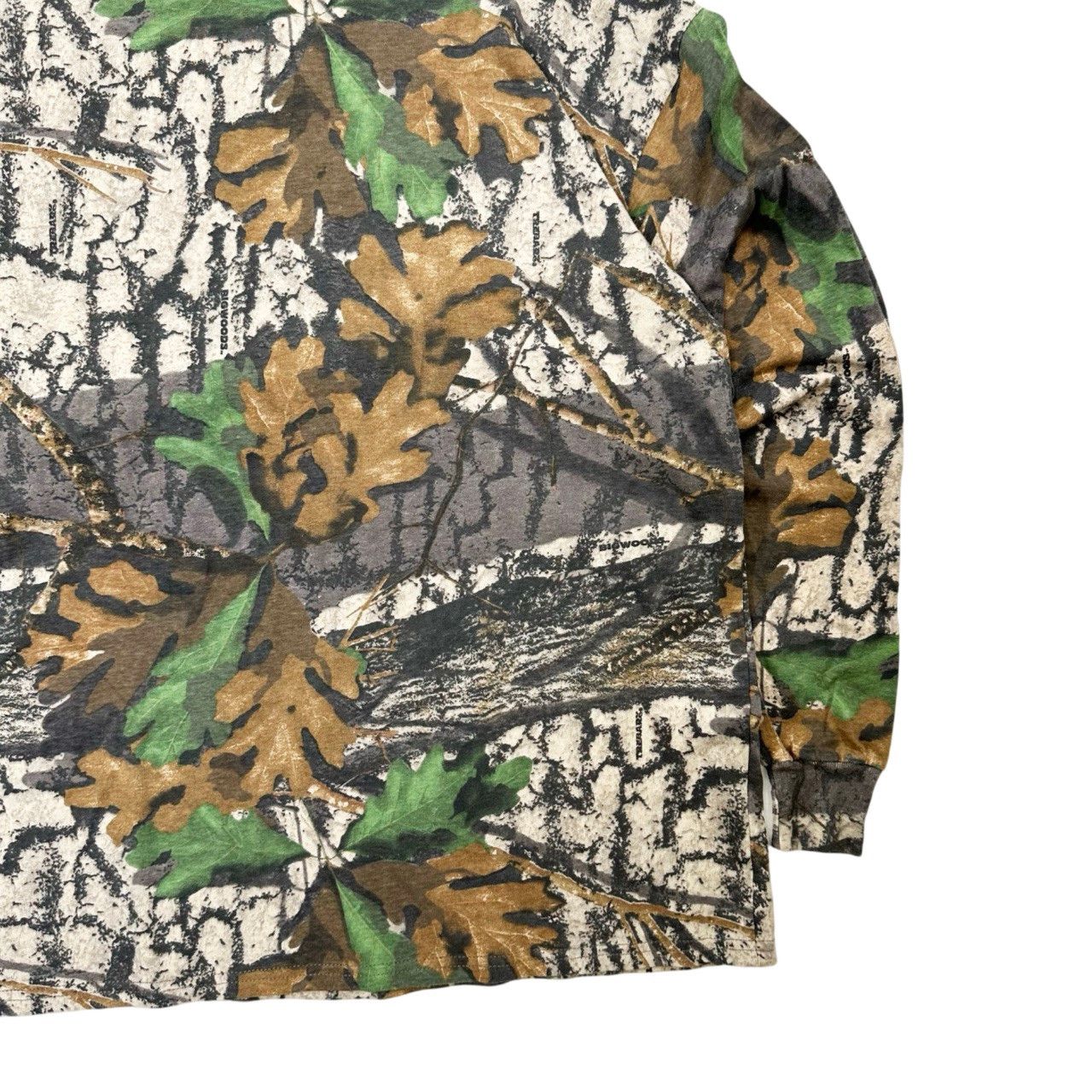 Vintage Vintage 00s Jerzees Outdoor Wear Camo Long Sleeve T Shirt Size US XXL / EU 58 / 5 - 3 Thumbnail