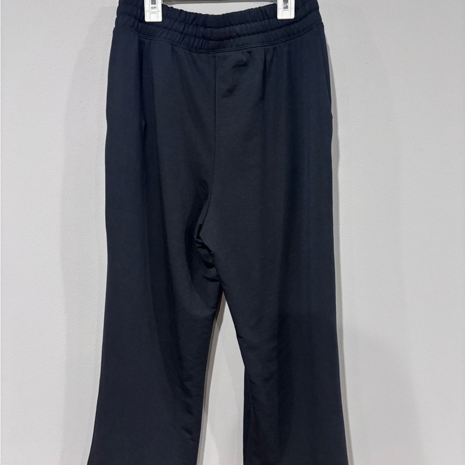 Under Armour Under Armour Black Flare Crop Pants Small Loose Fit Size 28" / US 6 / IT 42 - 4 Thumbnail