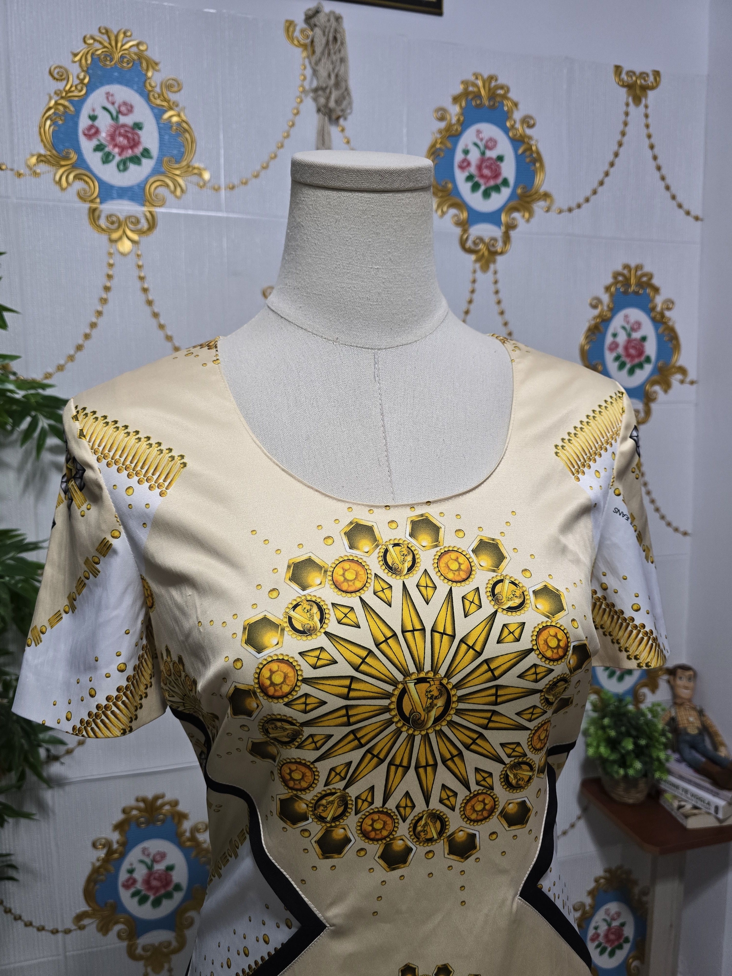 Versace VERSACE rare dress New ! Versace pattern BEAUTIFUL Size M / US 6-8 / IT 42-44 - 3 Thumbnail