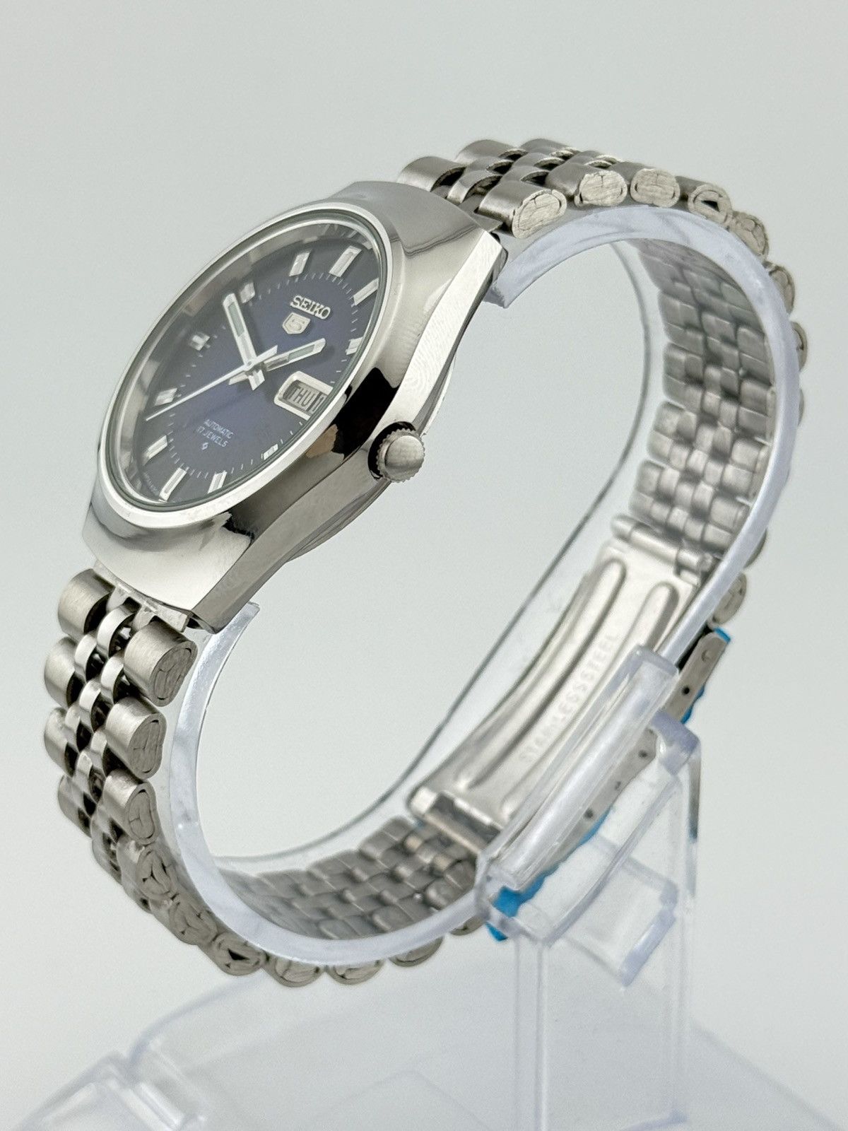 Seiko Vintage Seiko 5 Automatic Blue Gradient Dial 36mm Wristwatch Size 36 - 4 Thumbnail