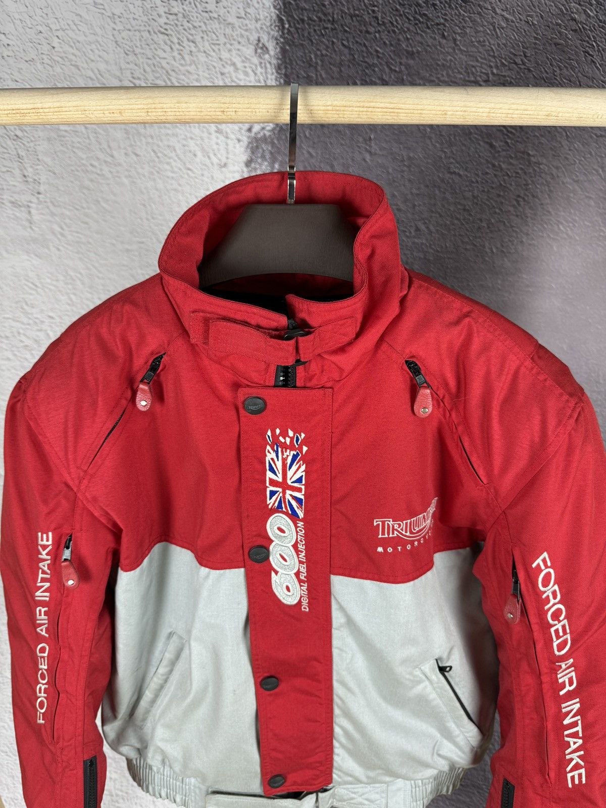 Vintage Triumph Motorcycles TT 600 vintage biker protection jacket Size US S / EU 44-46 / 1 - 12 Thumbnail