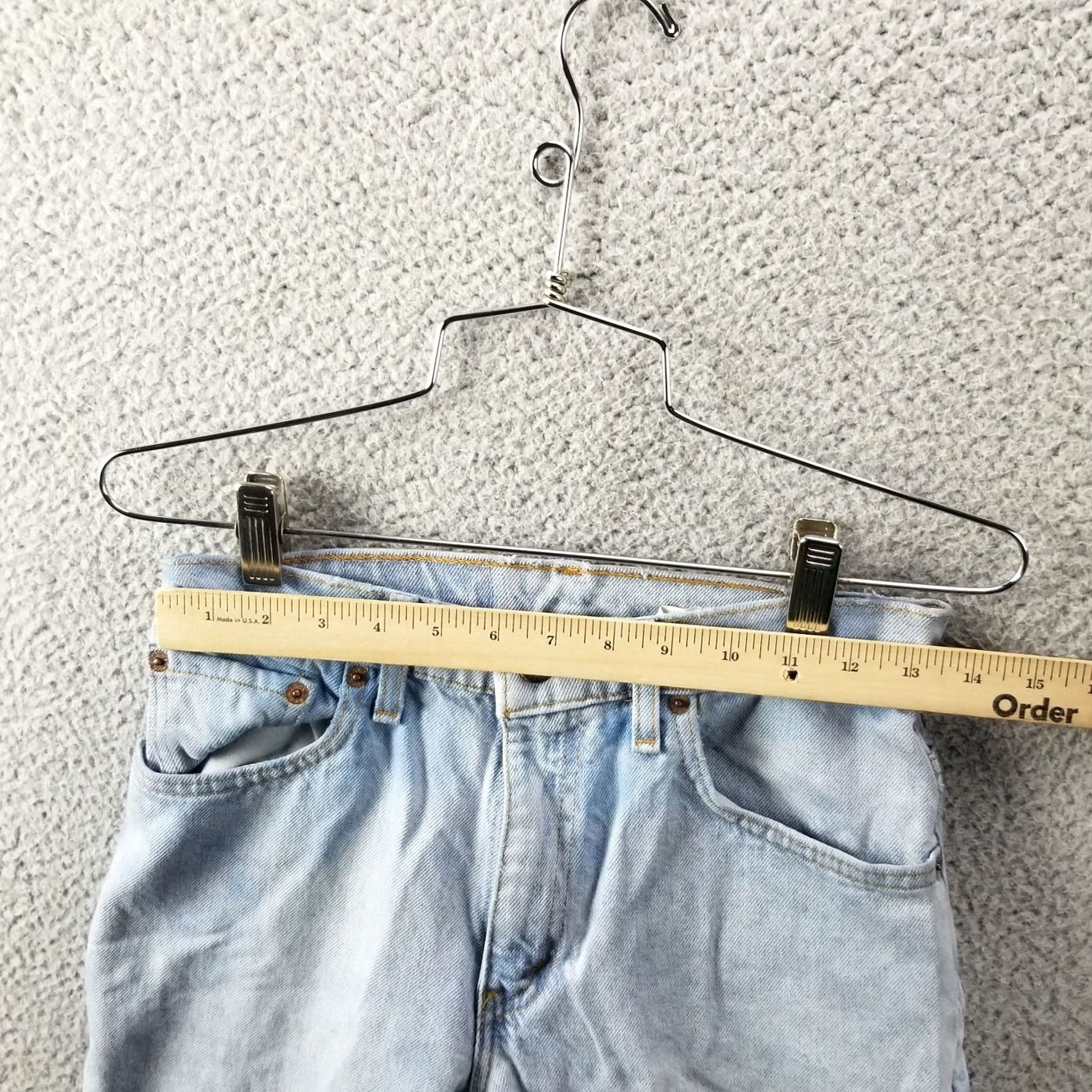 Levi's Vintage Levi’s 550 Relaxed Fit Tapered Leg Mom Jeans 26X26 Blue Denim Womens 1990s Grunge USA Short Size 26" / US 2 / IT 38 - 3 Thumbnail