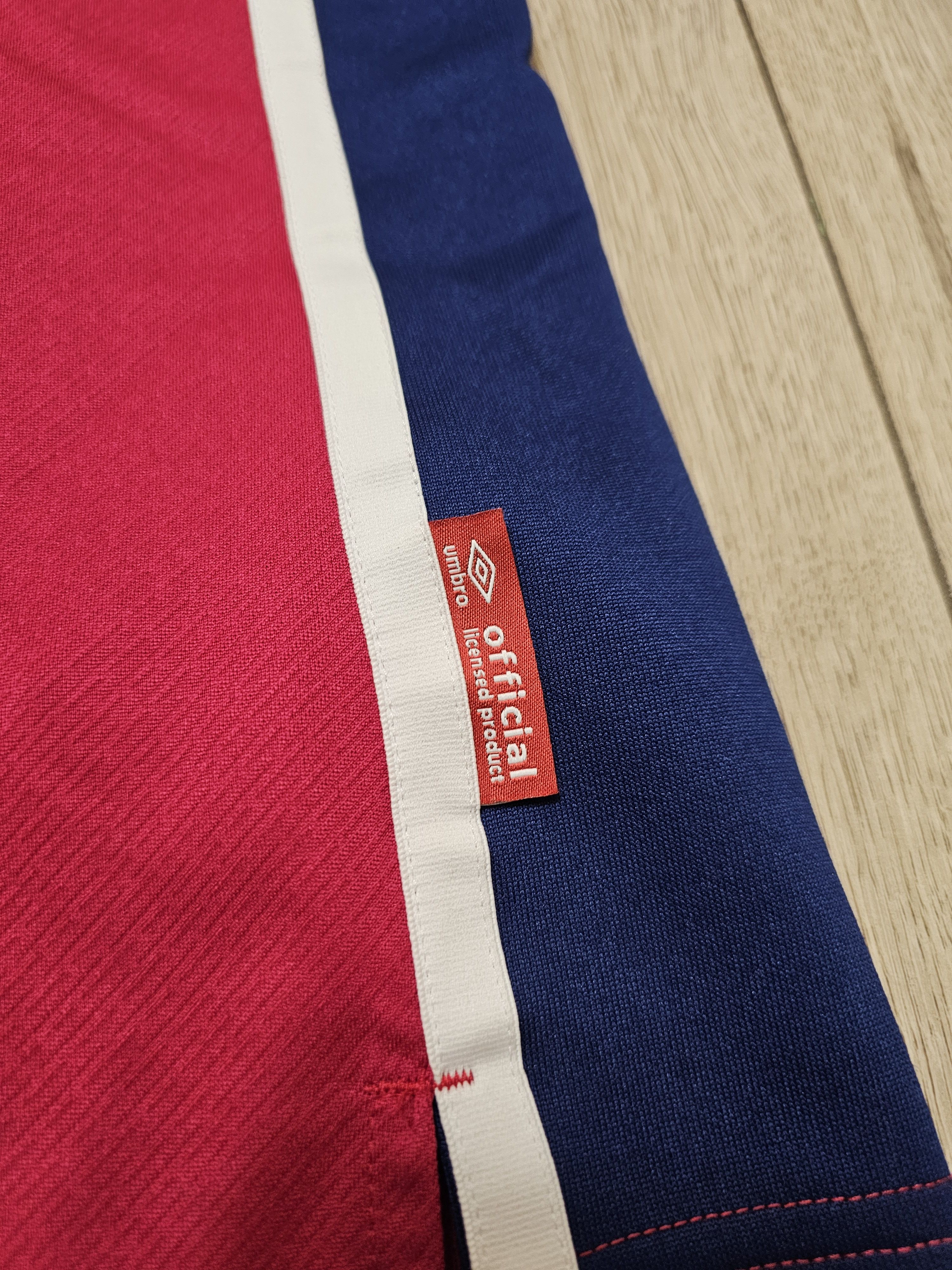Umbro ENGLAND RUGBY JERSEY 2021 2022 AWAY RUGBY RED SHIRT Size US XL / EU 56 / 4 - 5 Thumbnail
