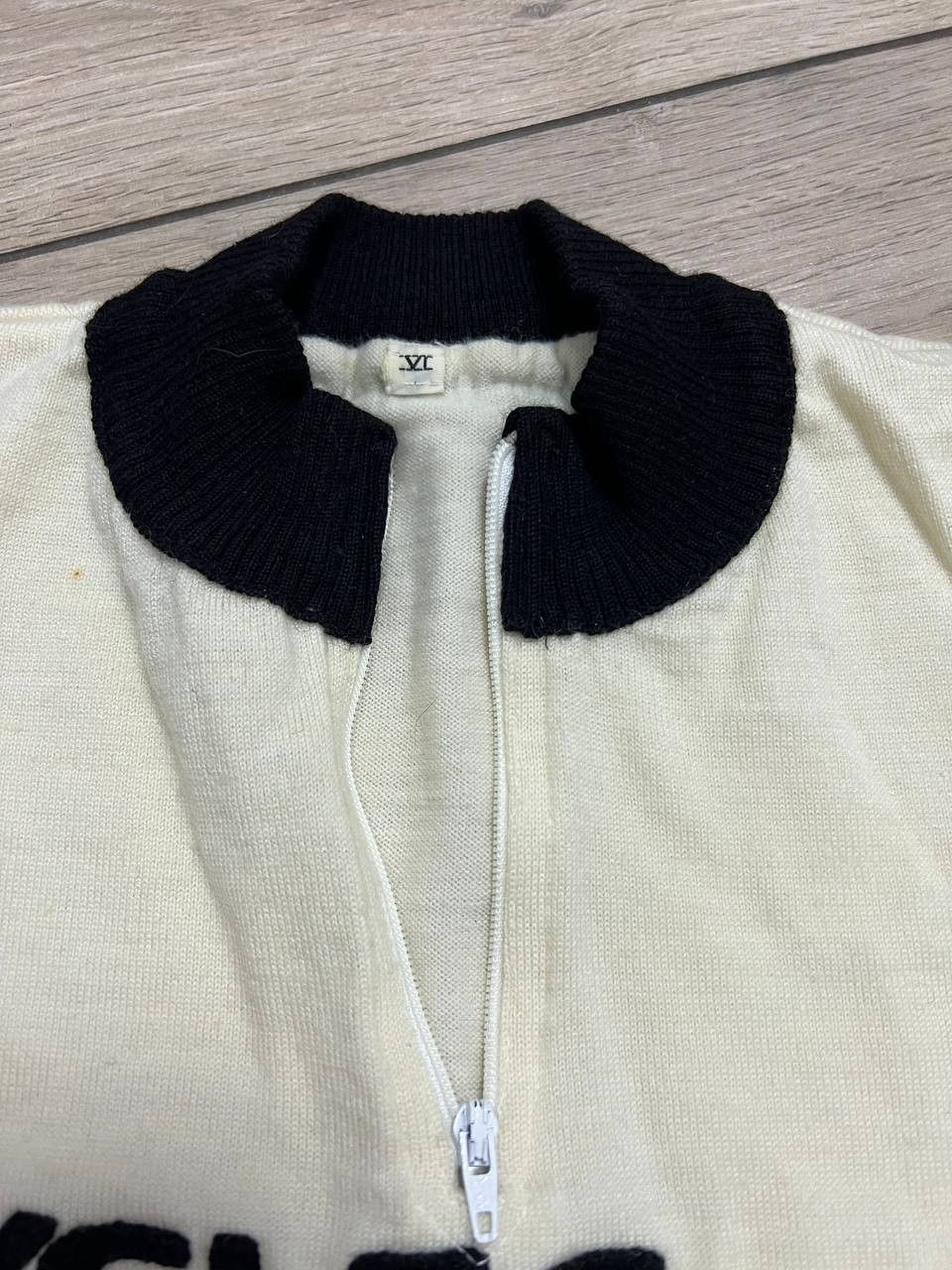 Vintage Peugeot Cycles Michelin Wool Vintage Jersey Bike racing VI Size US L / EU 52-54 / 3 - 4 Thumbnail