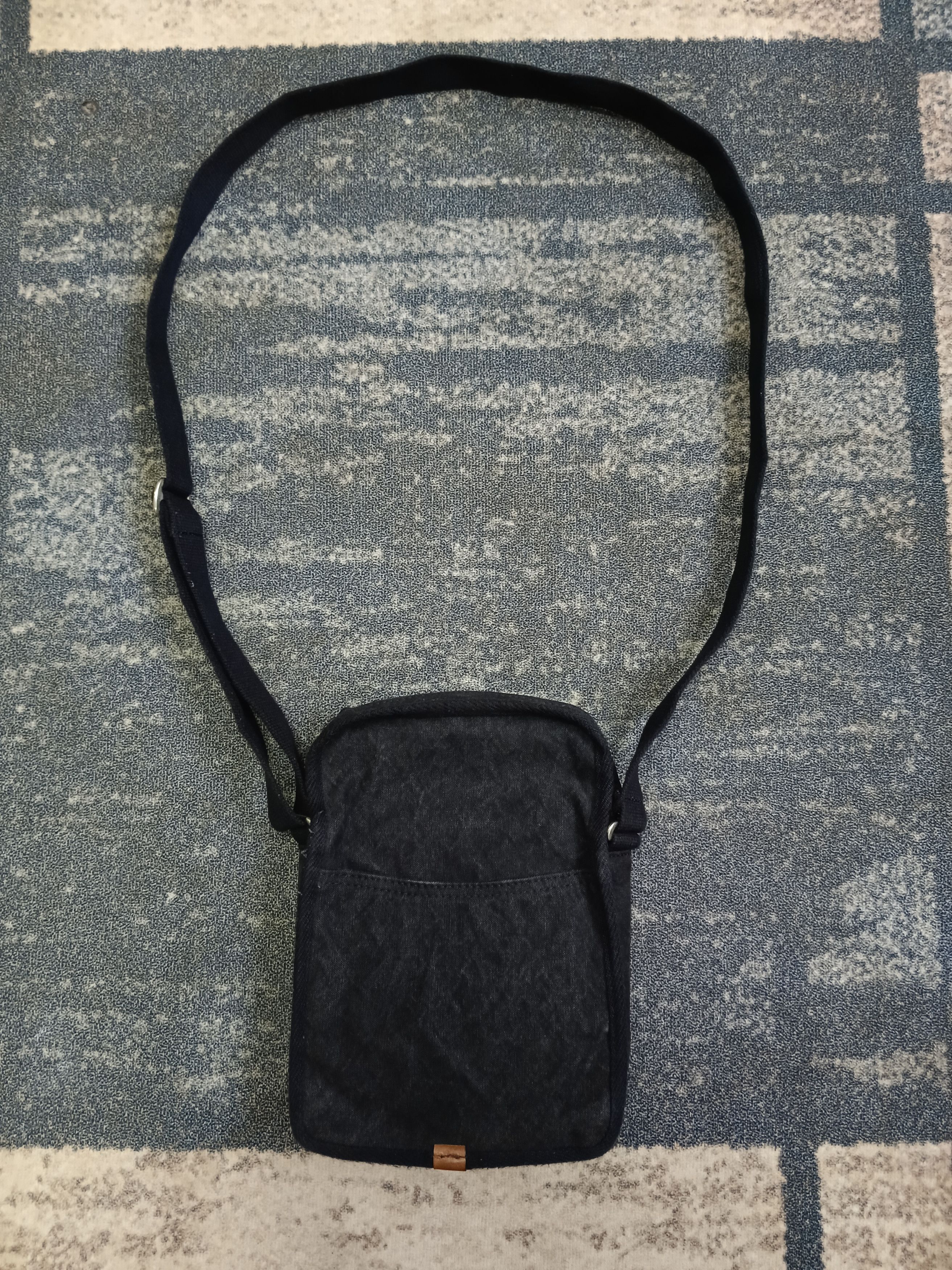 Canvas HARD CANVAS FADE BLACK SLING/CROSSBODY BAG Size ONE SIZE - 3 Thumbnail
