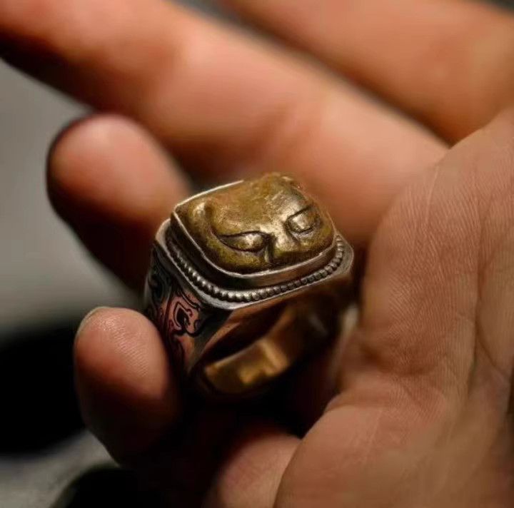 Vintage Tiger bead Ring Vintage Rings🔥🔥🔥 Size ONE SIZE - 3 Thumbnail