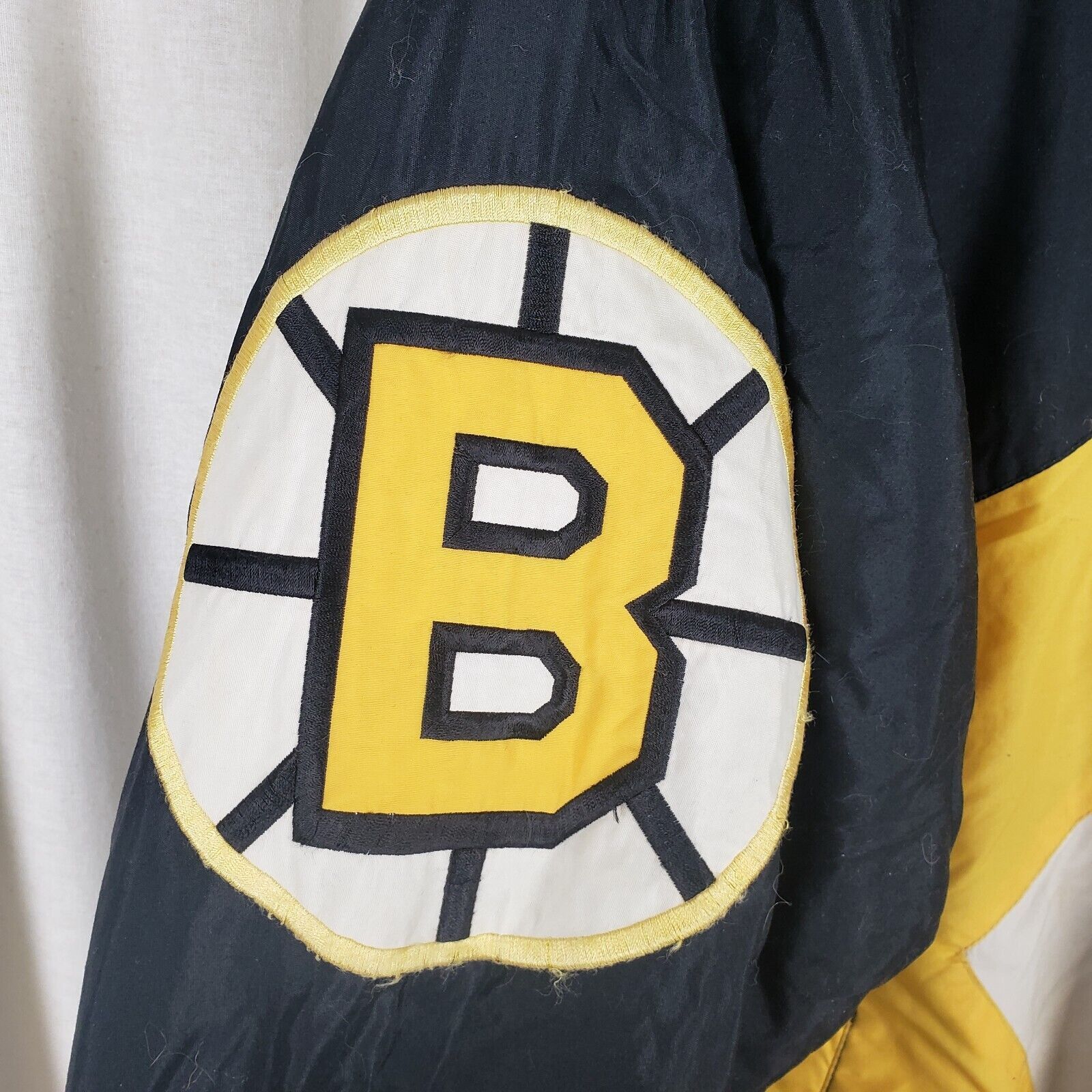 Lee Vtg Lee Sport Boston Bruins Hooded Puffer Jacket Parka L NHL Size US L / EU 52-54 / 3 - 5 Thumbnail