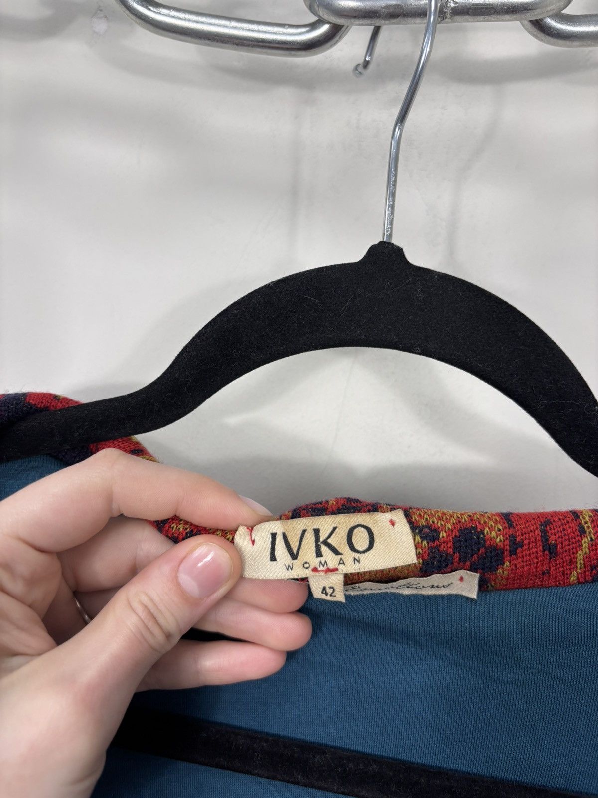 Other Ivko Women’s Red Folk Knit Cardigan Sweater Floral Jacquard Size M / US 6-8 / IT 42-44 - 13 Thumbnail