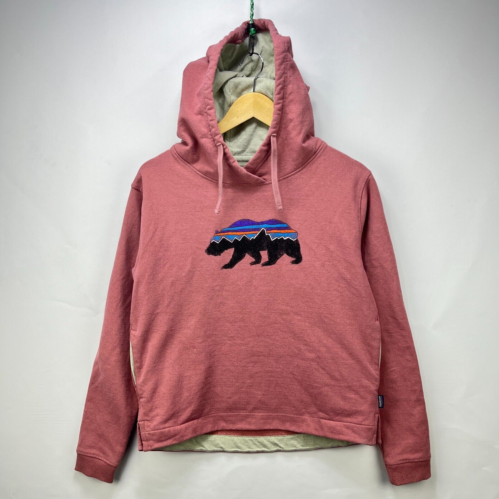 Patagonia × Vintage Patagonia Bear Hoodie Uprising Hoodie Regular Unisex Salmon Size US M / EU 48-50 / 2 - 1 Thumbnail