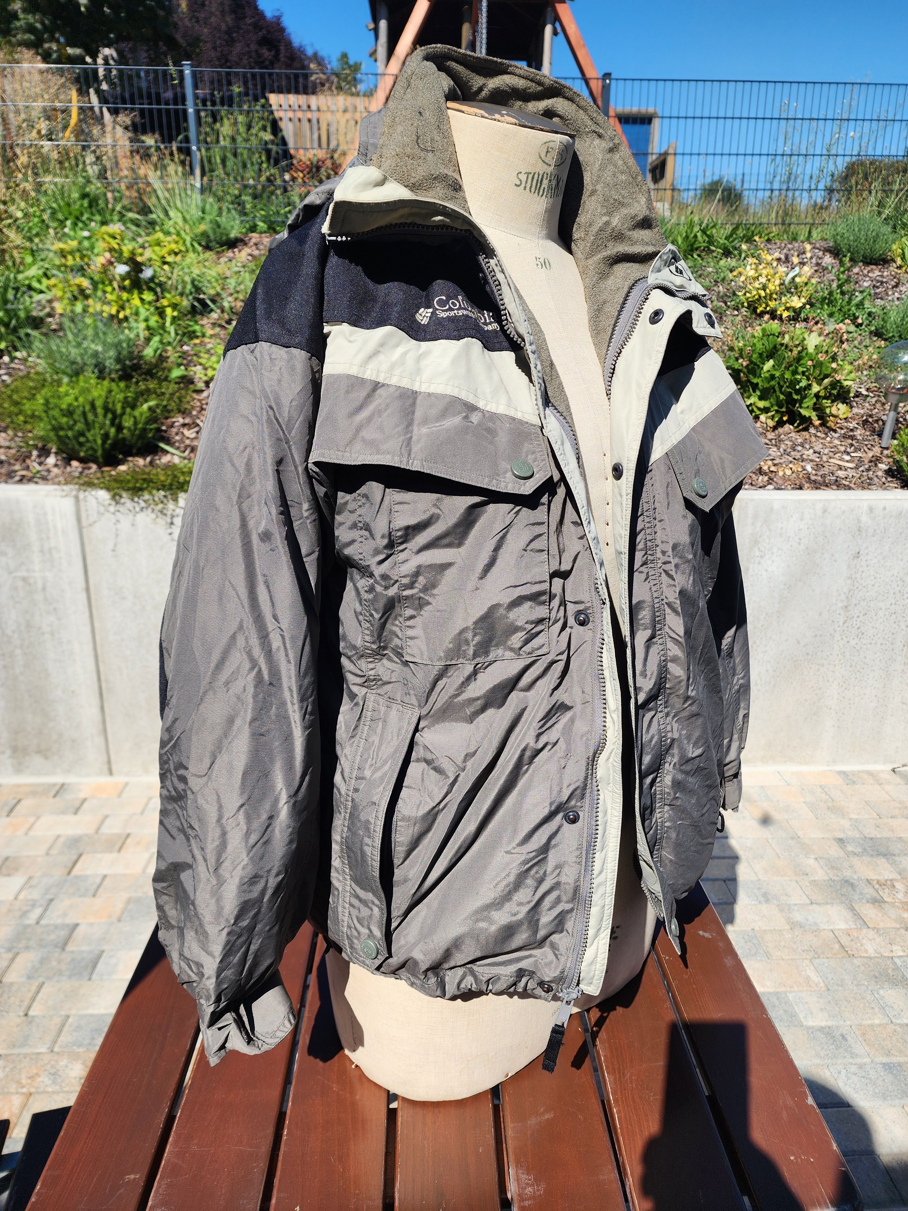 Columbia Vintage Columbia Winter Jacket – Khaki/Beige/Black, 3-in-1 Size US L / EU 52-54 / 3 - 1 Thumbnail