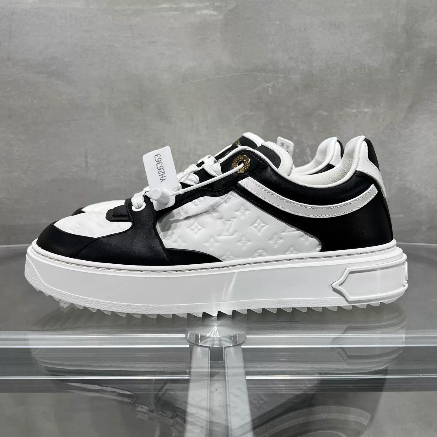 Louis Vuitton LV Time Out Black/White Monogram Embossed 36.5 (UK2.5) Size US 6 / IT 36 - 3 Thumbnail