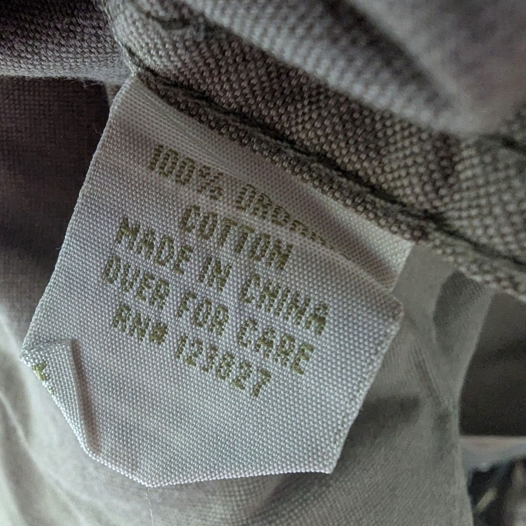 Olive Organic Cotton Shirt Olive Green Long Sleeve Button Down Mens Sz XL Sustainable Size US XL / EU 56 / 4 - 6 Thumbnail