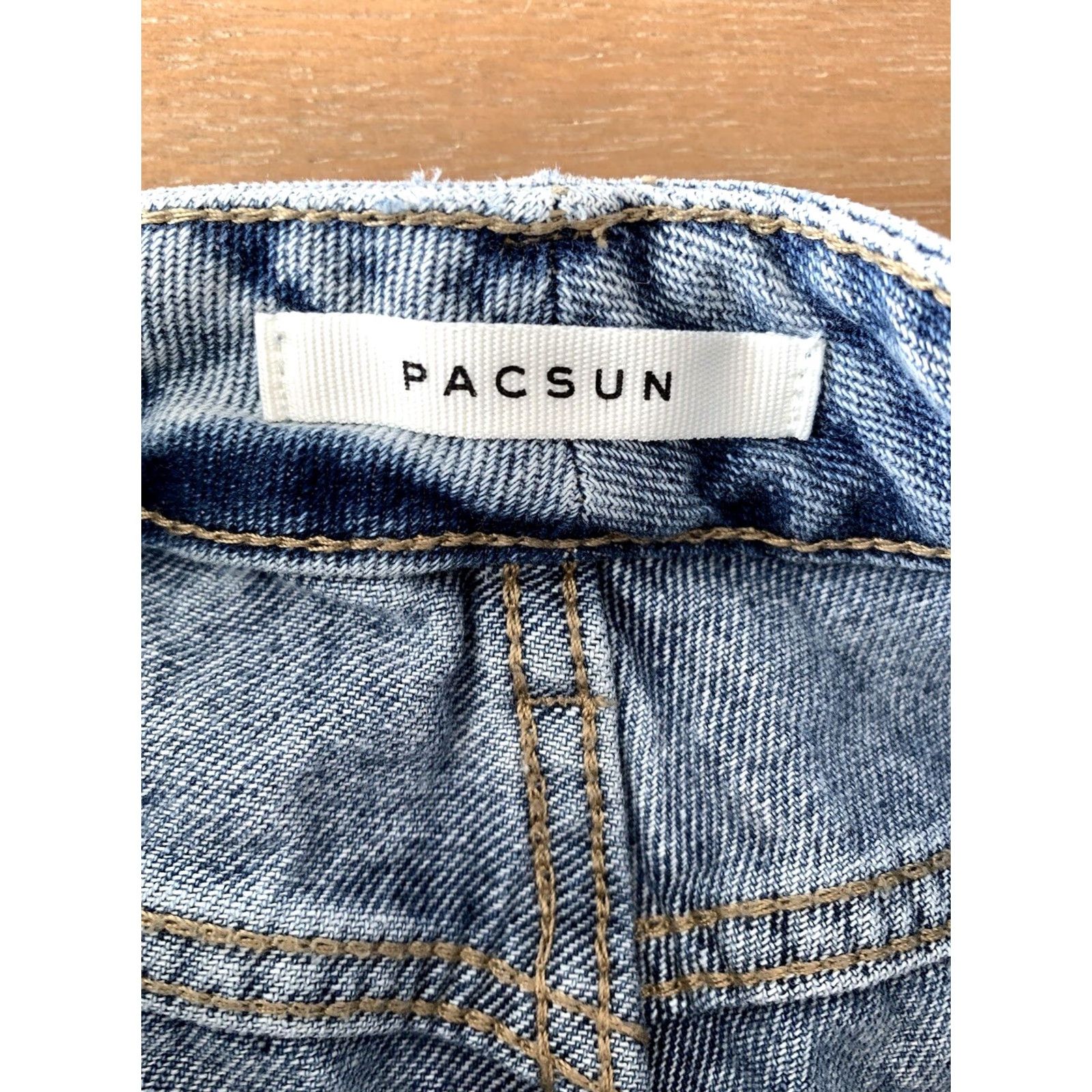 Pacsun Pacsun Mom Jeans High Waisted Button Fly Distressed Relaxed Tapered 26 Blue Denim Size 26" / US 2 / IT 38 - 4 Thumbnail