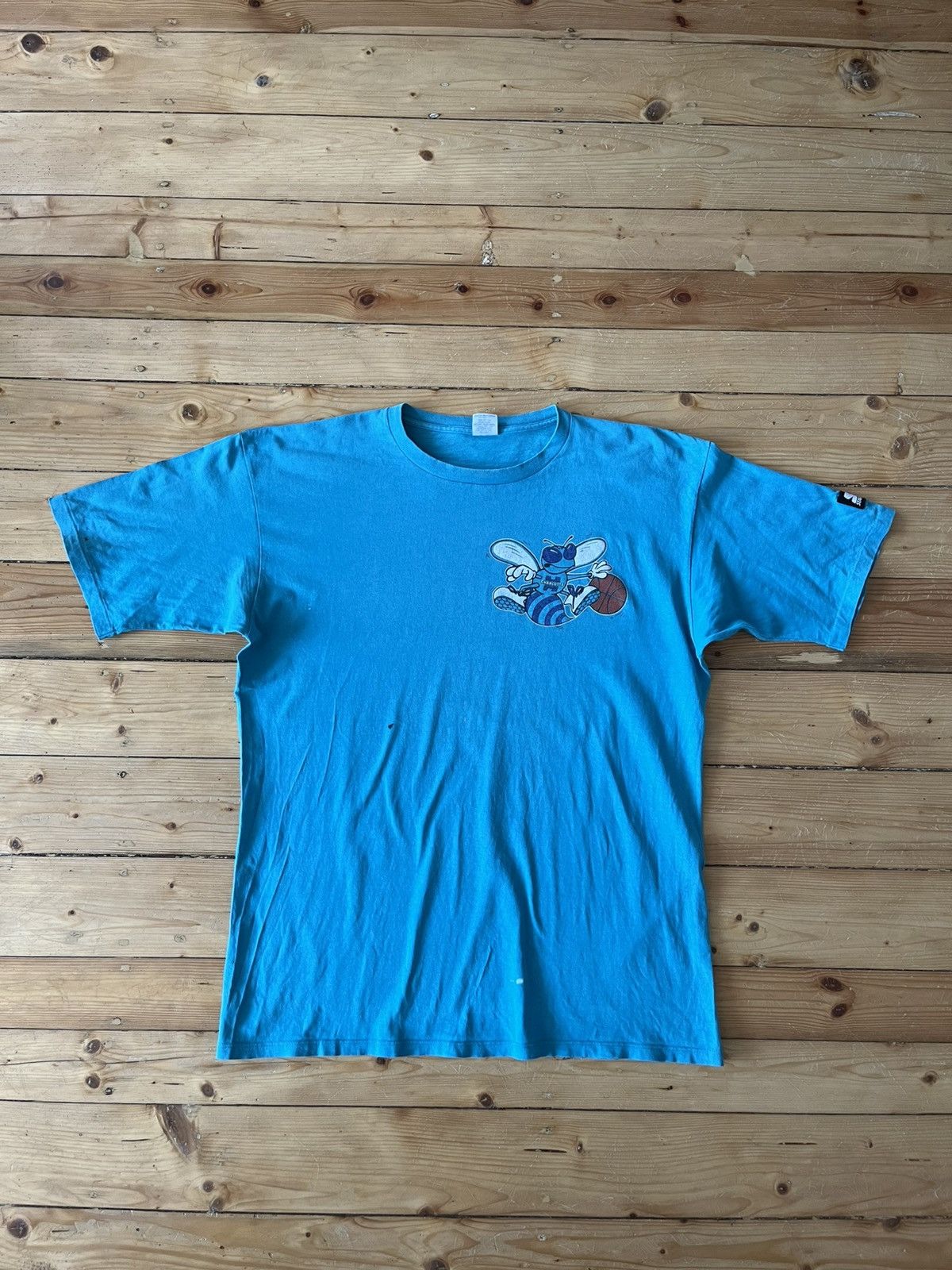 Vintage 90s Charlotte Hornets Starter Tshirt