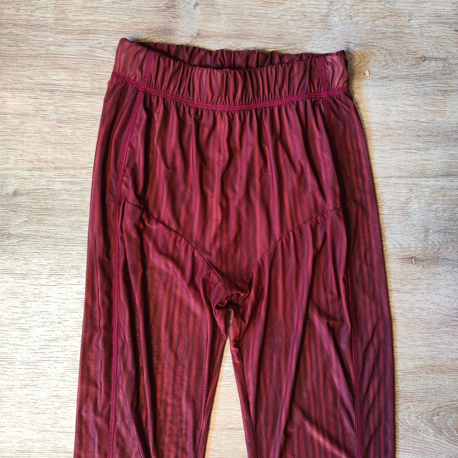AVAVAV Avavav Apartment Pants Womens Medium Red Stripe Semi-Sheer Size 30" / US 8 / IT 44 - 2 Thumbnail