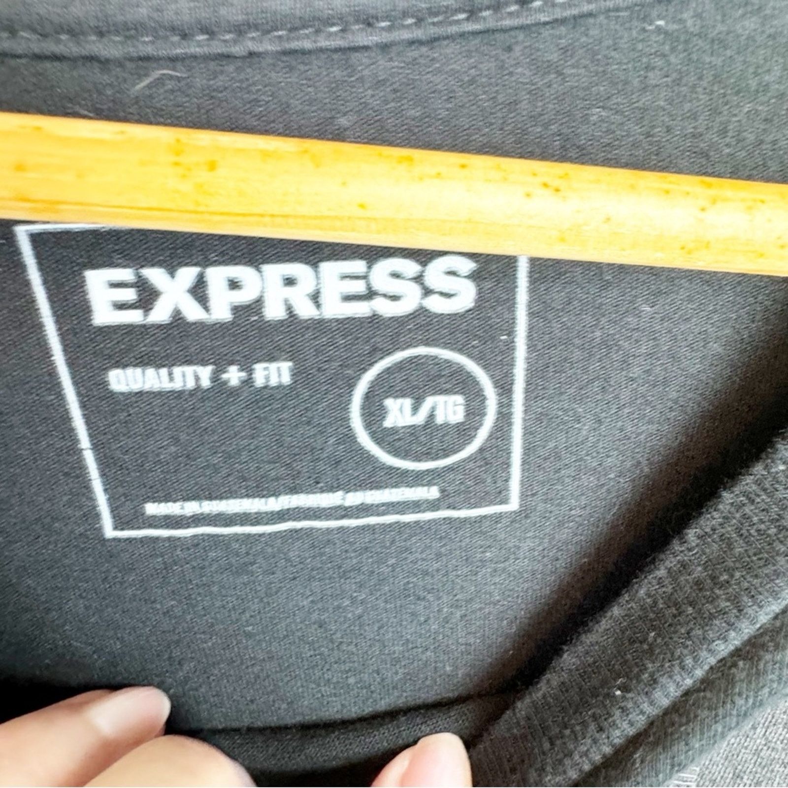 Express Express Black Logo Crewneck Tee Shirt Men’s Size XL Size US XL / EU 56 / 4 - 3 Thumbnail