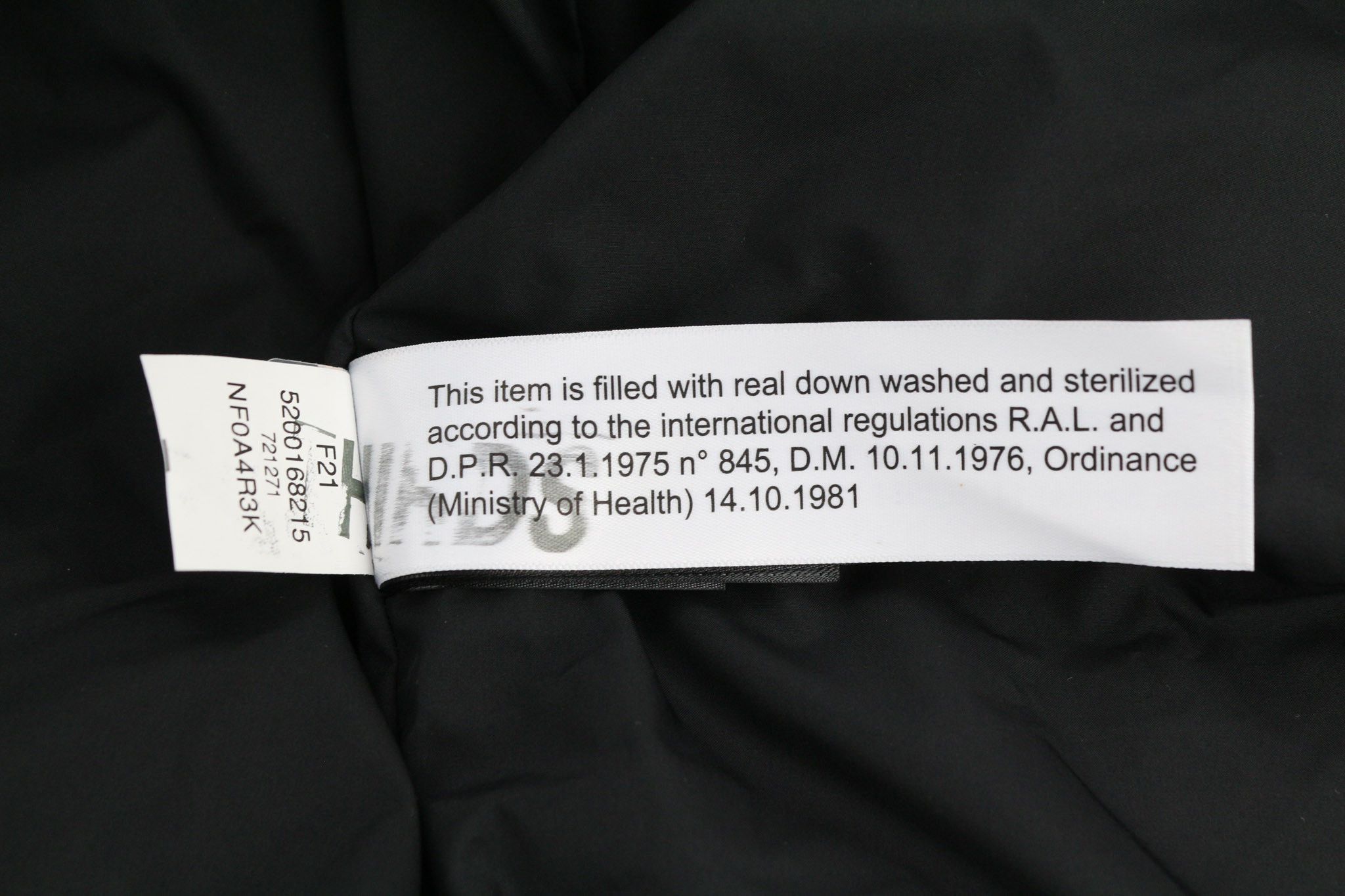 The North Face TRIPLE C XL Black 550 Down Hooded 80949 Size XL / US 12-14 / IT 48-50 - 13 Thumbnail