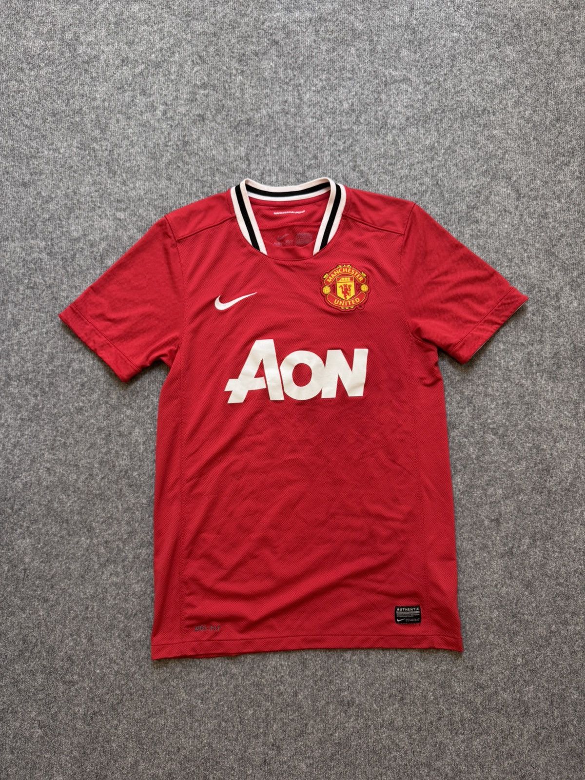 Nike Vintage jersey Nike Manchester United football 2011-12 Size US M / EU 48-50 / 2 - 1 Thumbnail