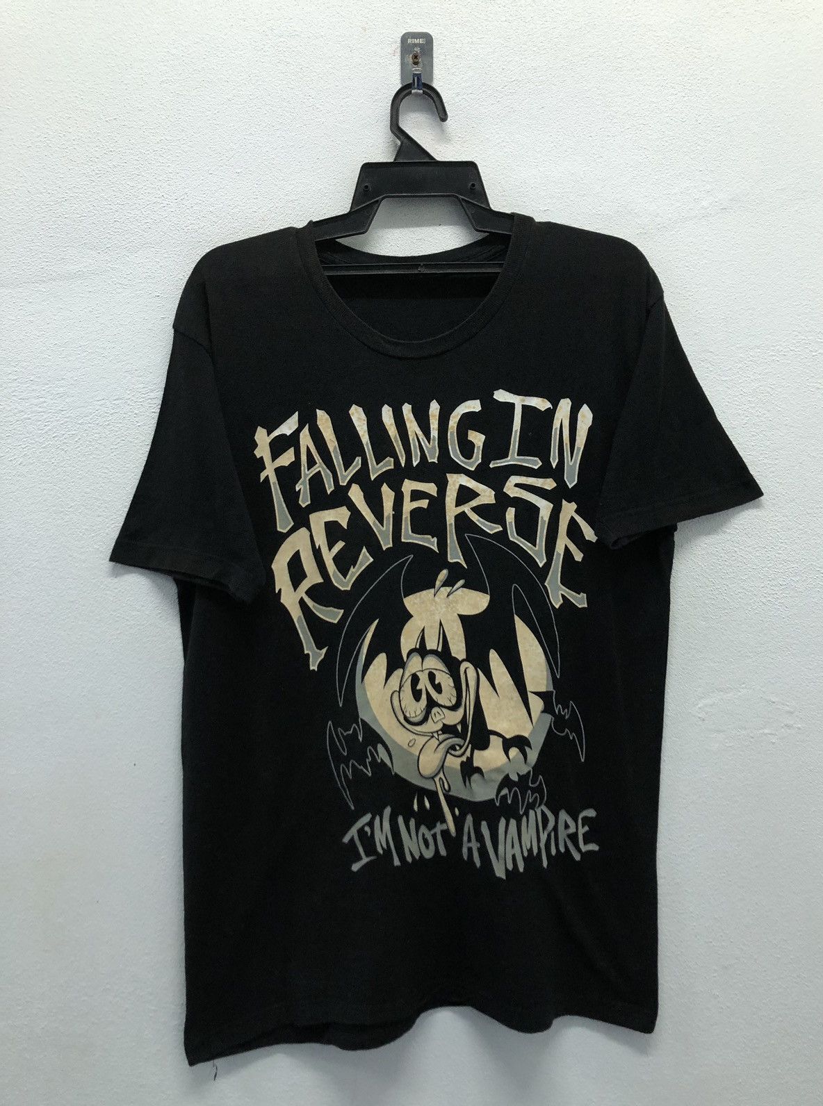 Cartoon Network Vintage Falling In Reverse I'm Not A Vampire T-Shirt Size US L / EU 52-54 / 3 - 1 Thumbnail
